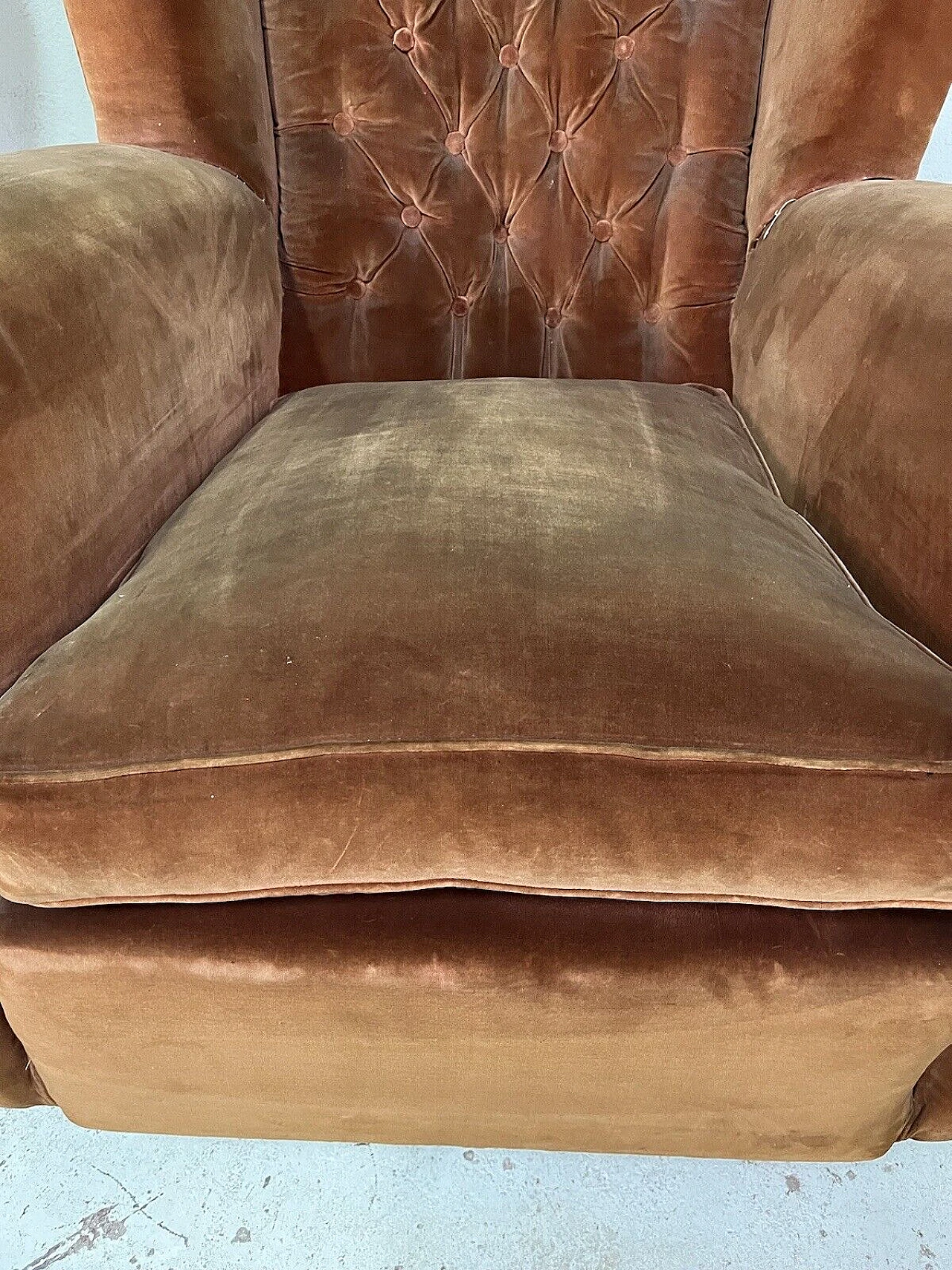 Pair of wooden and velvet armchairs by Paolo Buffa, 1950s 22