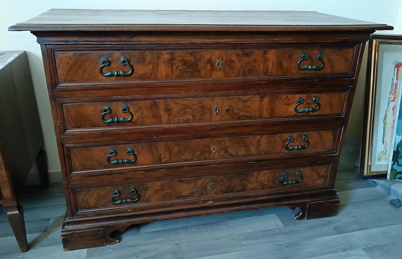 Louis XIV chest of drawers in solid walnut, 17th century 1