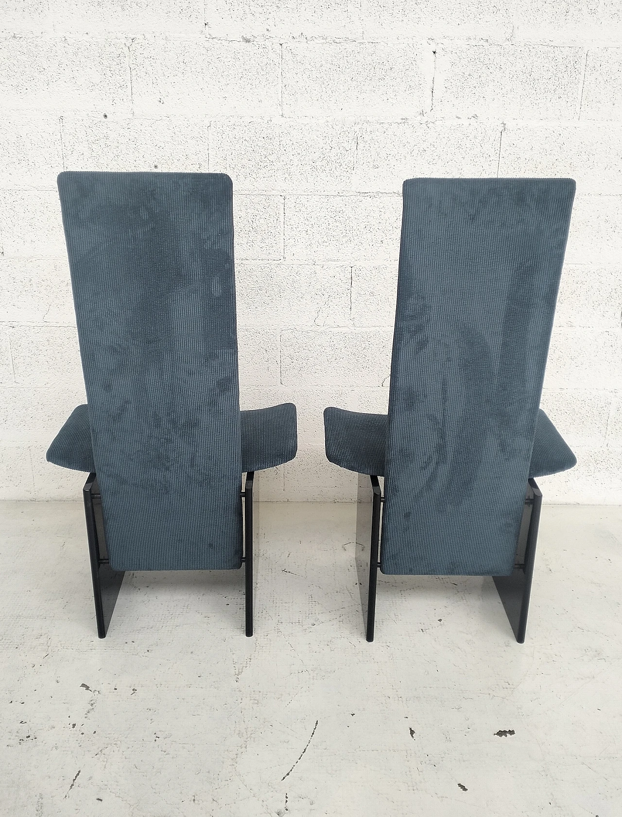 Pair of Rennie chairs by K. Takahama for S. Gavina, 1970s 9