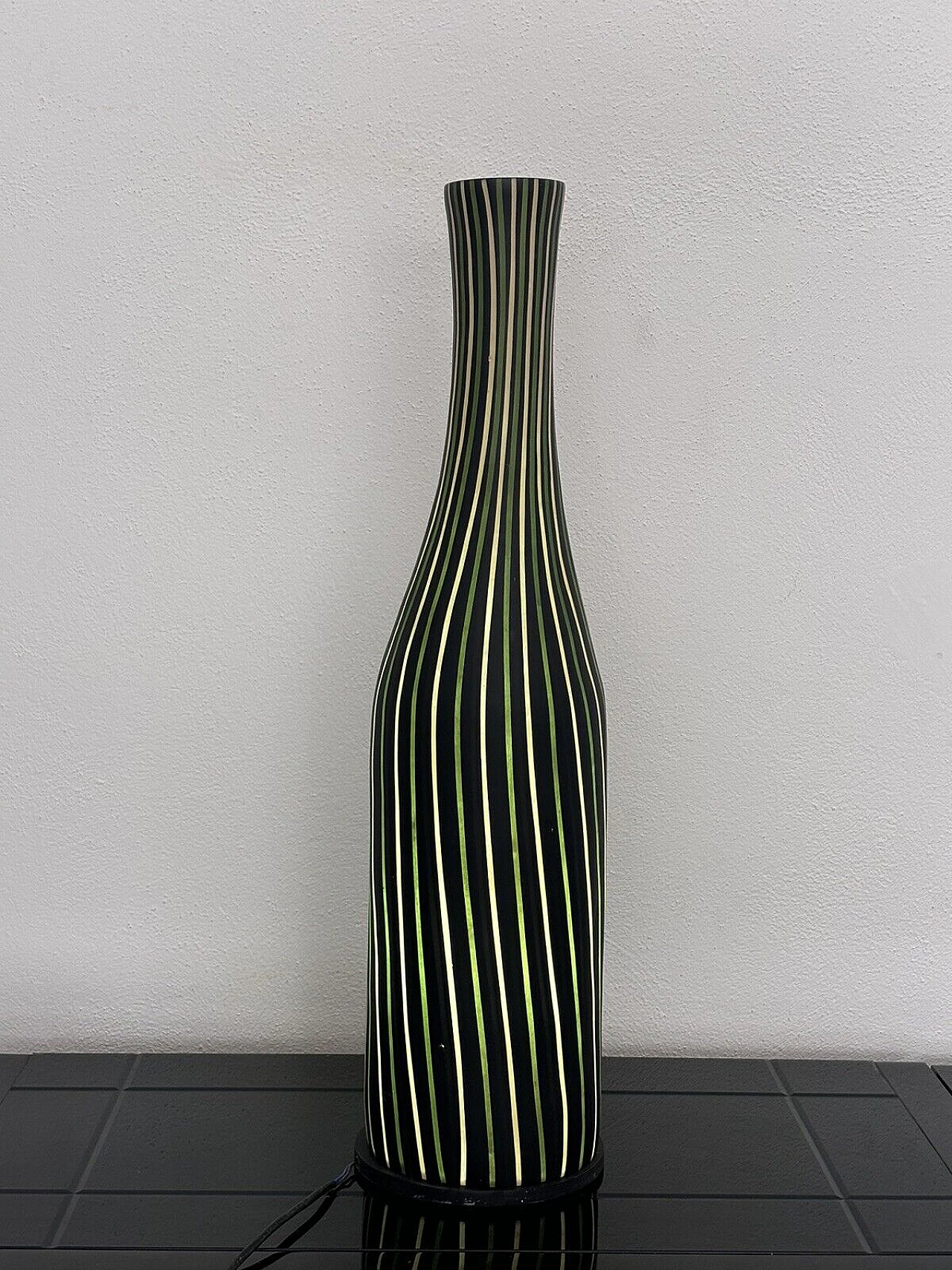 Striped three-coloured table lamp in plastic, 1980s 3