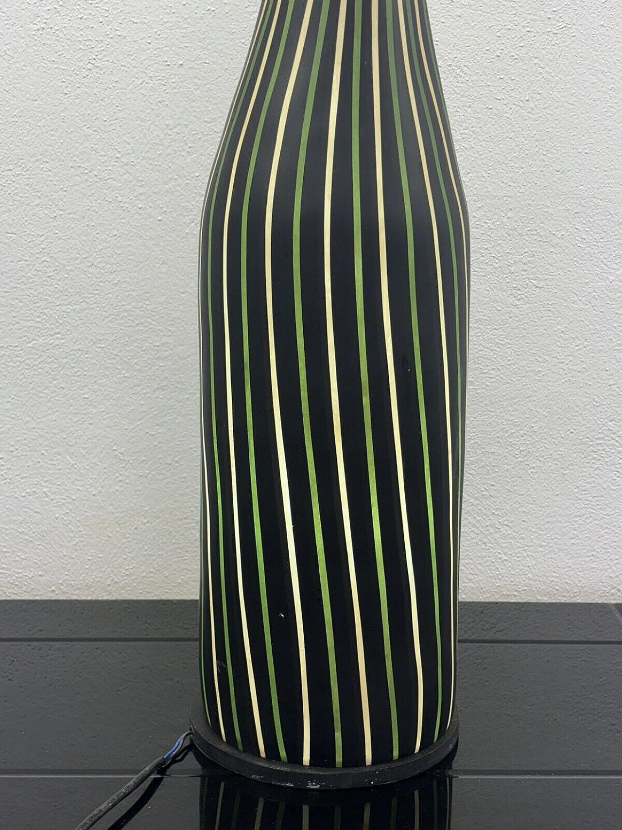 Striped three-coloured table lamp in plastic, 1980s 5