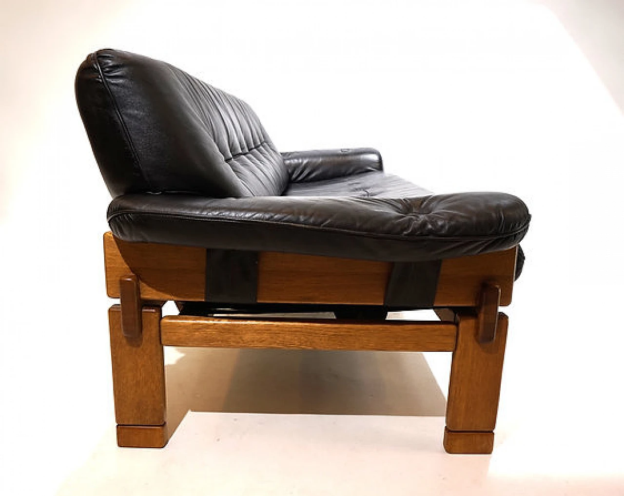 Solid oak and black leather three-seater sofa, 1960s 12