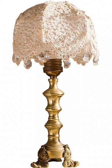 Lampada da tavolo in ottone e paralume in organza e perle, anni '40