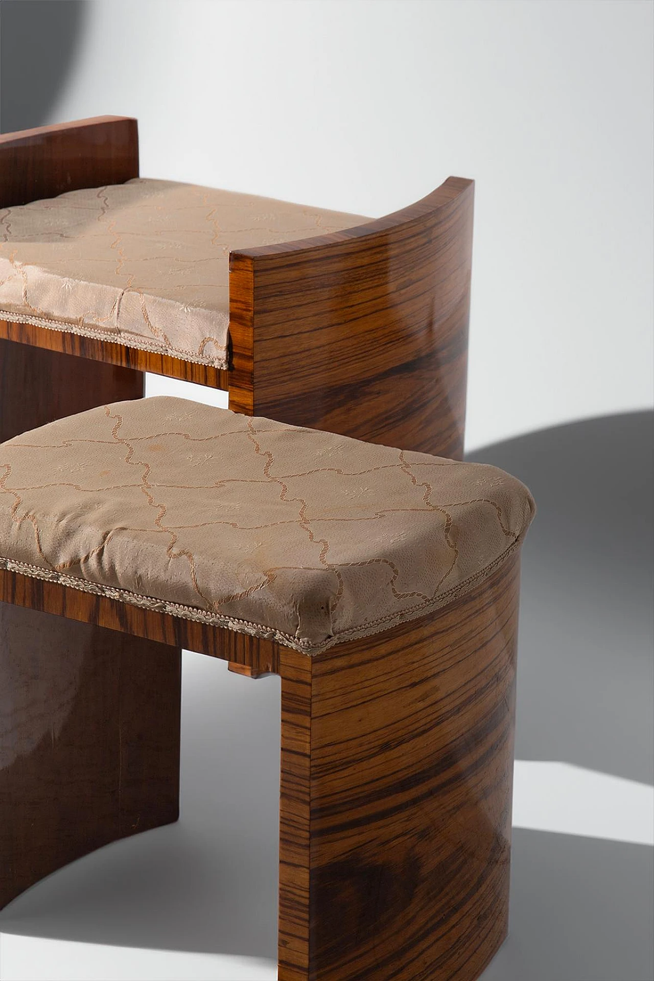 3 Art Deco stools in briar-root and fabric, 1940s 3