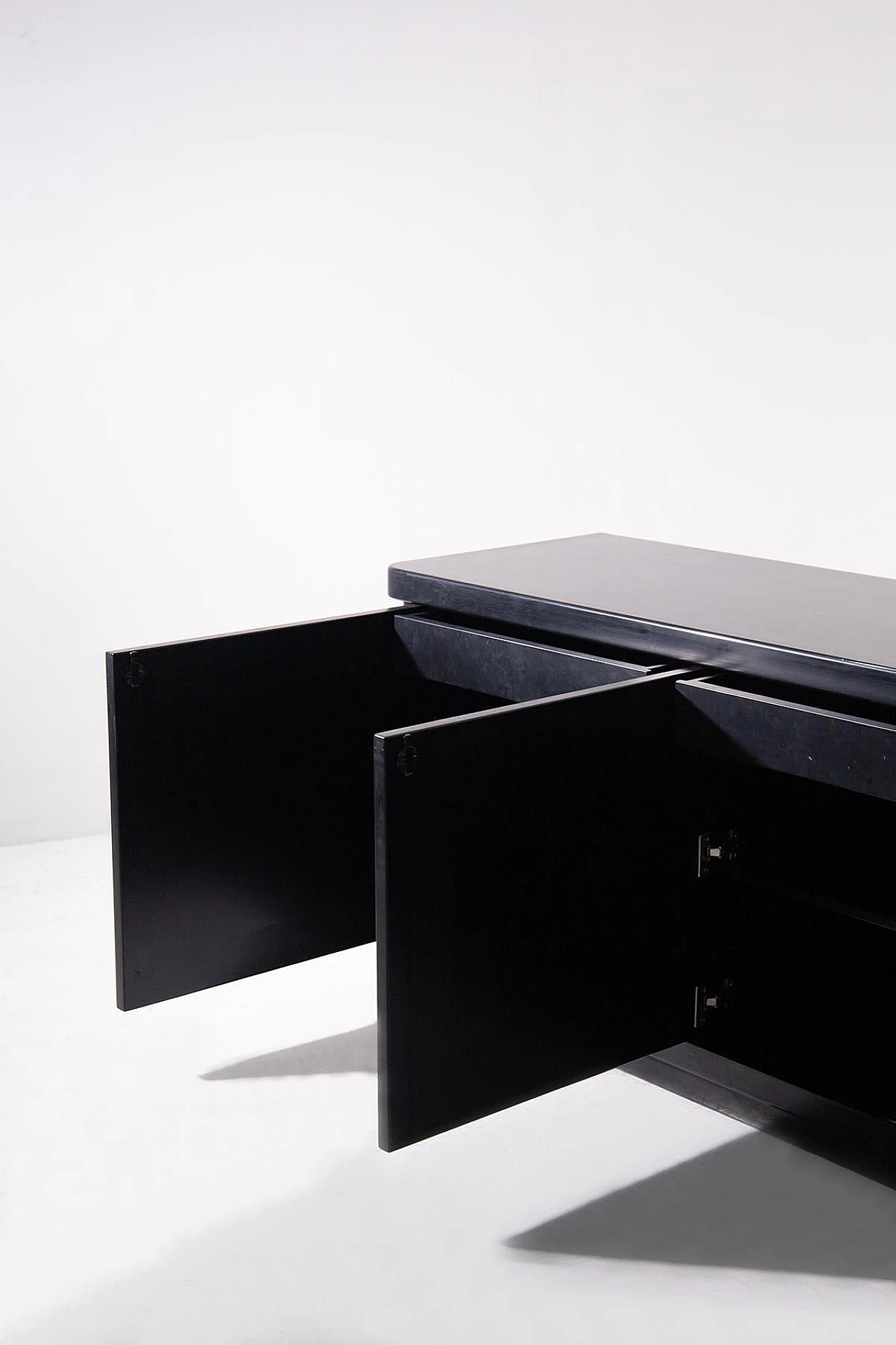 Black lacquered wood sideboard by Tecno, 1970s 4