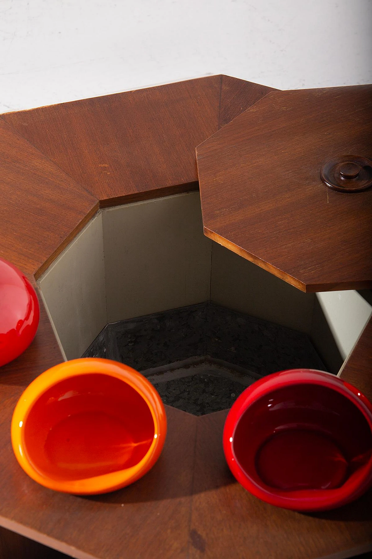 Coffee table with bar space and ceramic elements by V. Gregotti, 1960s 4