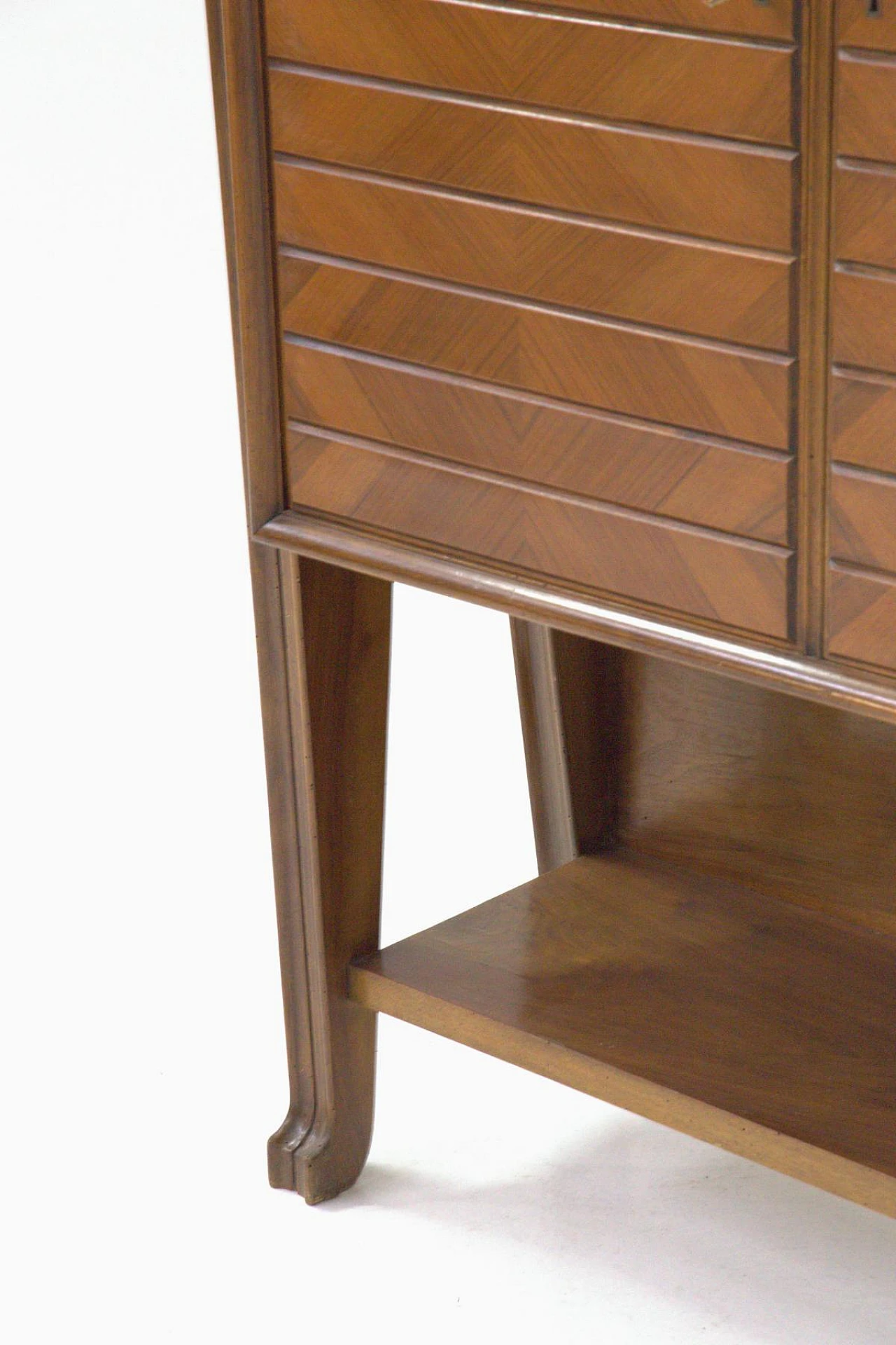 Walnut and maple chest of drawers by Osvaldo Borsani, 1950s 7