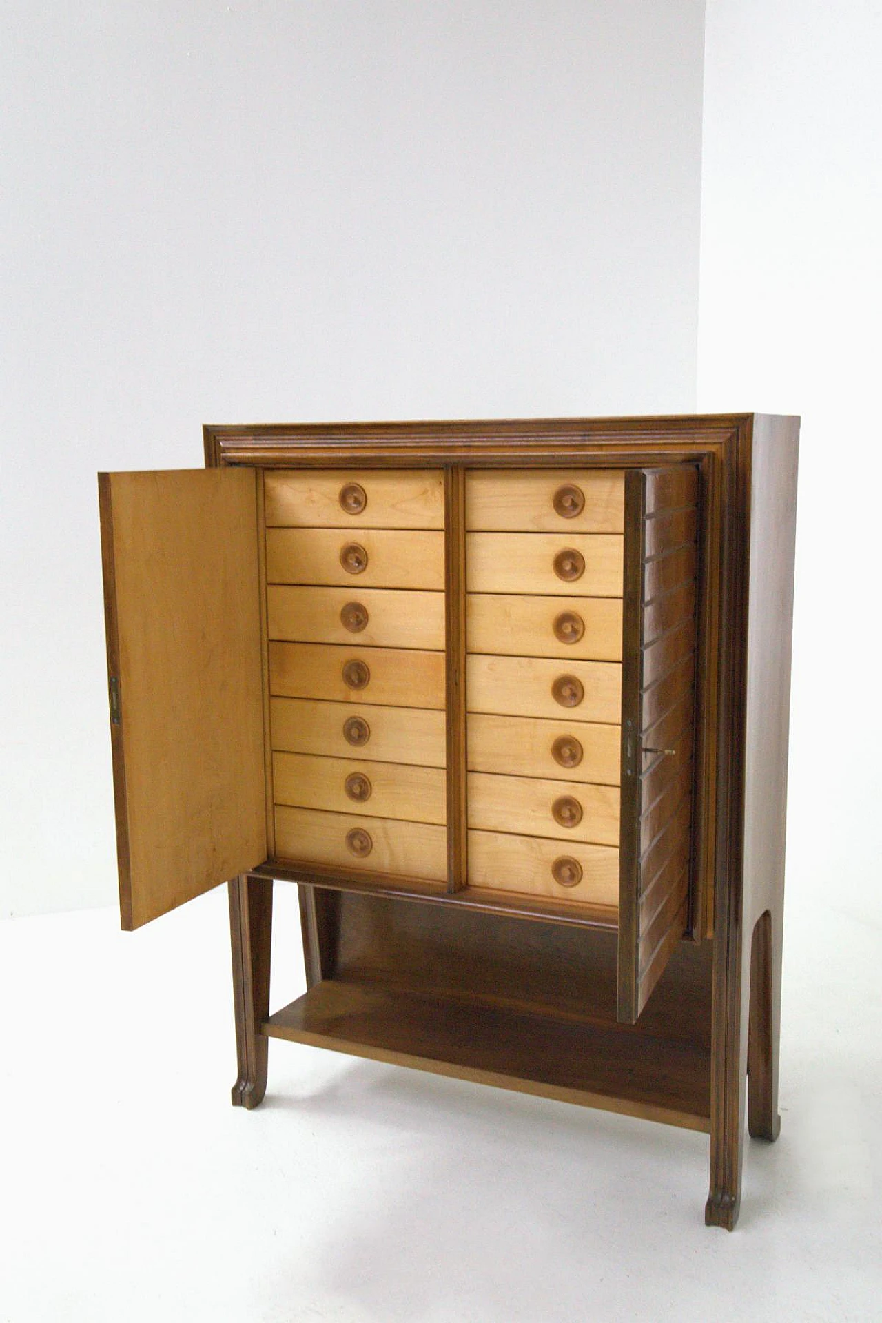 Walnut and maple chest of drawers by Osvaldo Borsani, 1950s 12