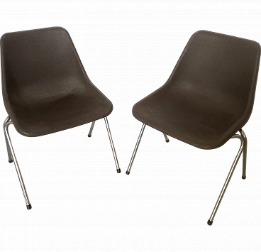 Pair of stackable Hille chairs by Robin Day, 1970s