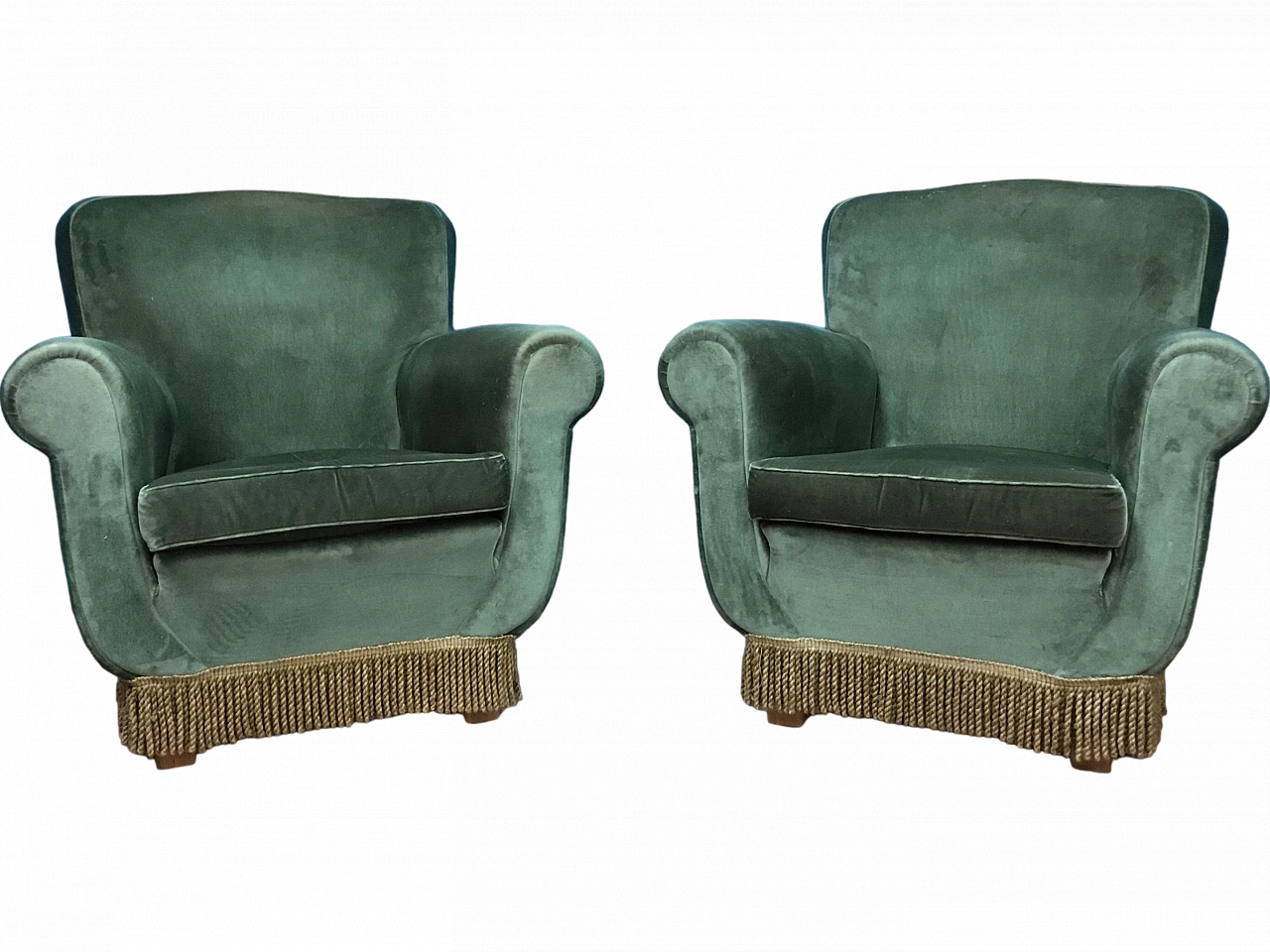 Pair of green velvet Bergère armchairs with fringes, 1950s 15