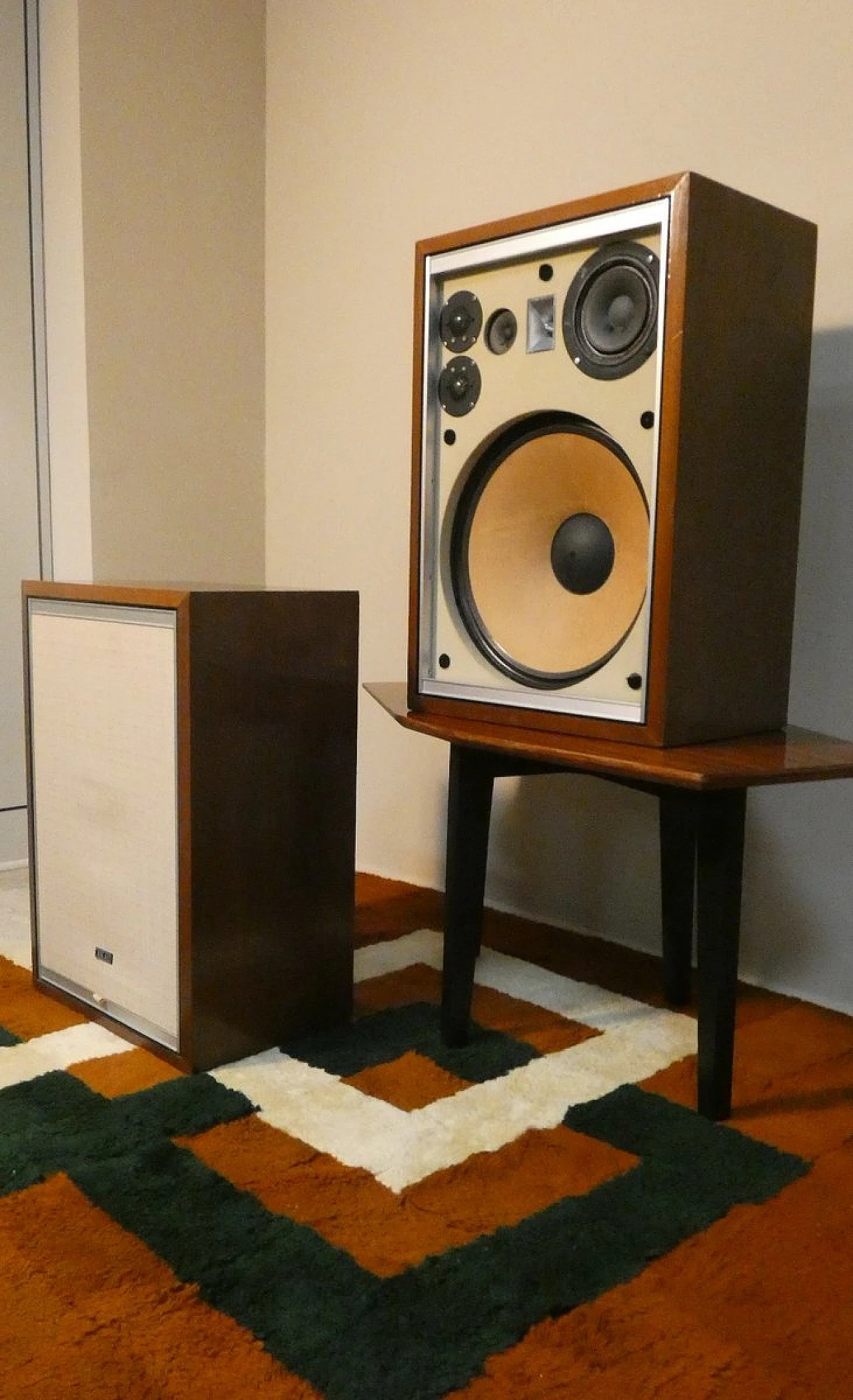 Sw-170a 5-way system with 6 speakers by Akai Electric Co., 1970s 3