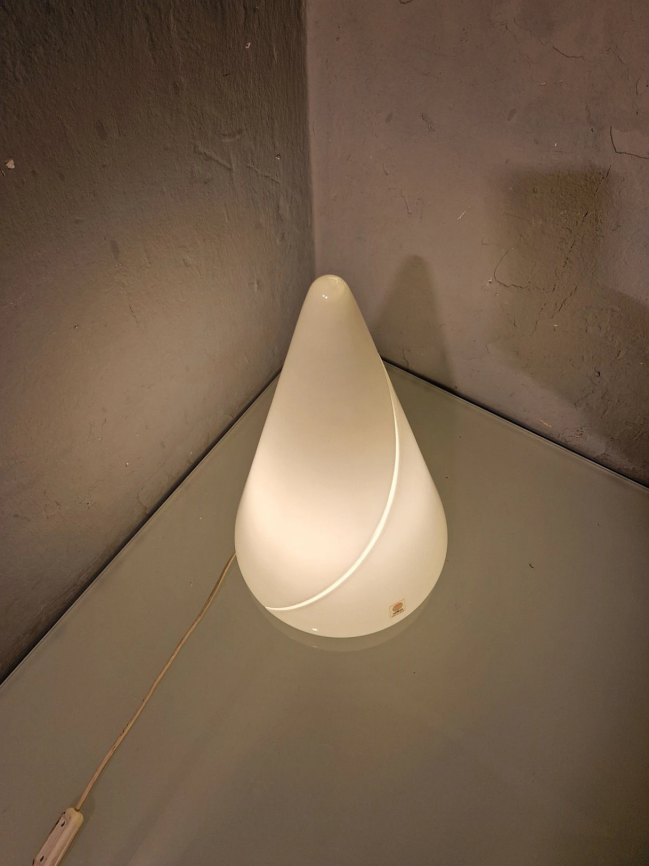 Lampada da tavolo omaggio a Lucio Fontana di Punto Luce, anni '70 14