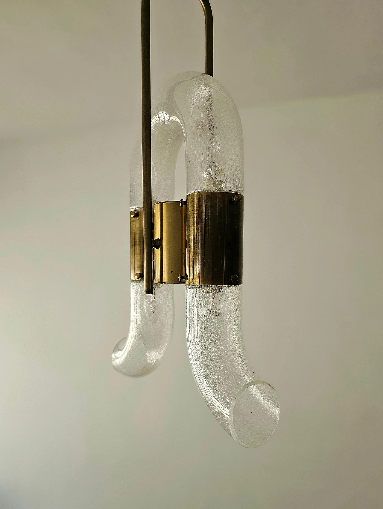 Pulegoso glass and brass chandelier by Carlo Nason, 1970s 12