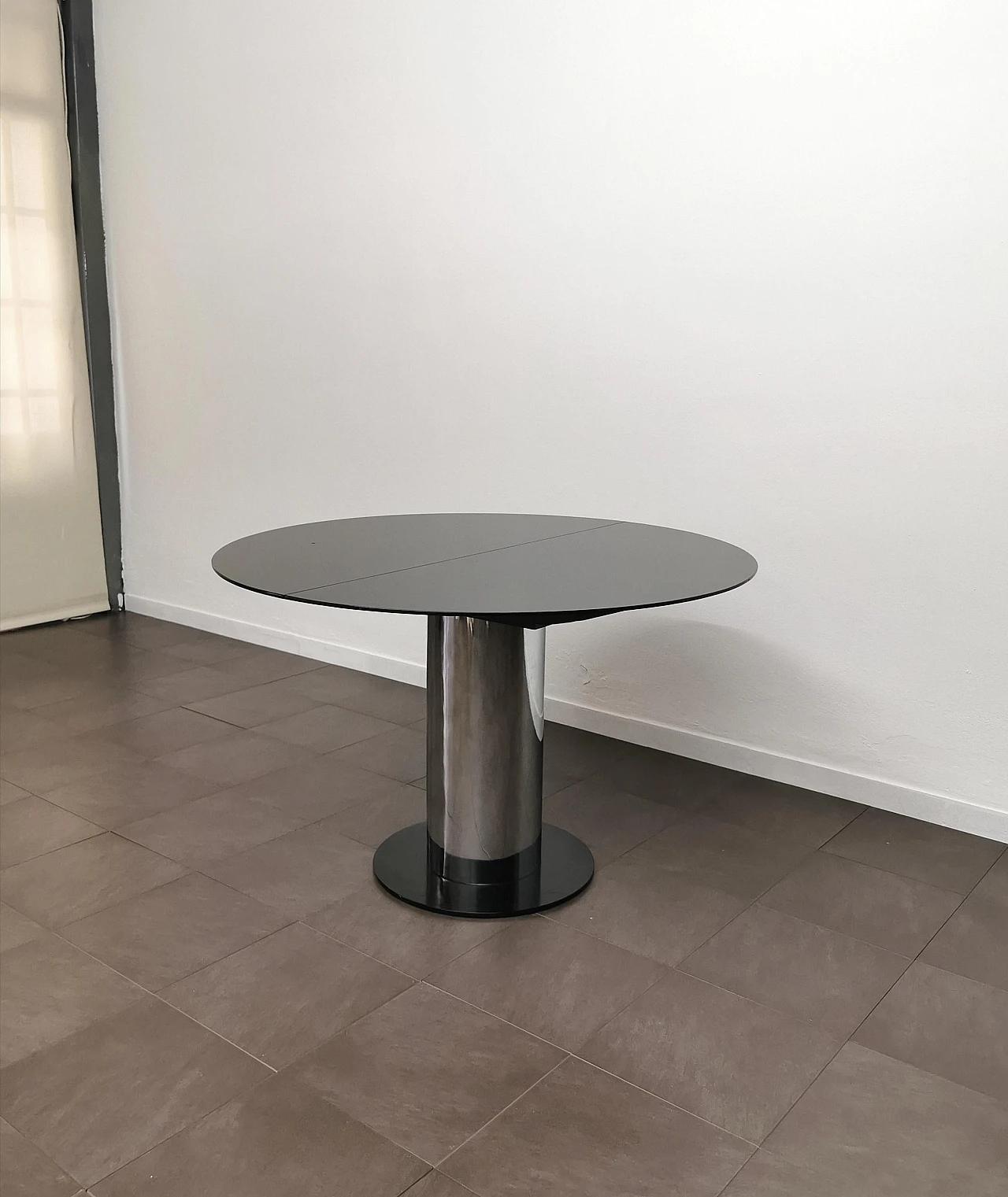 Metal and black enameled wood extendable table, 1970s 3