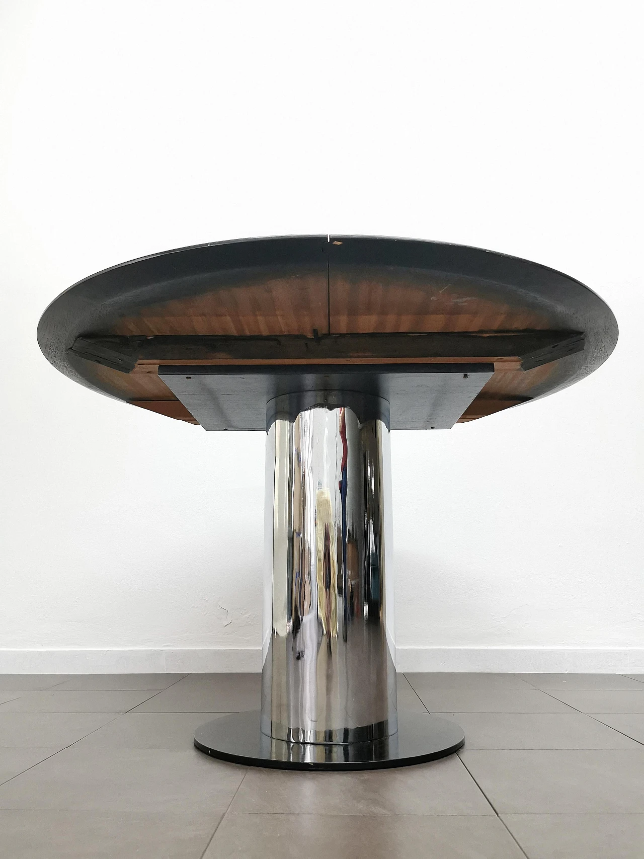 Metal and black enameled wood extendable table, 1970s 8