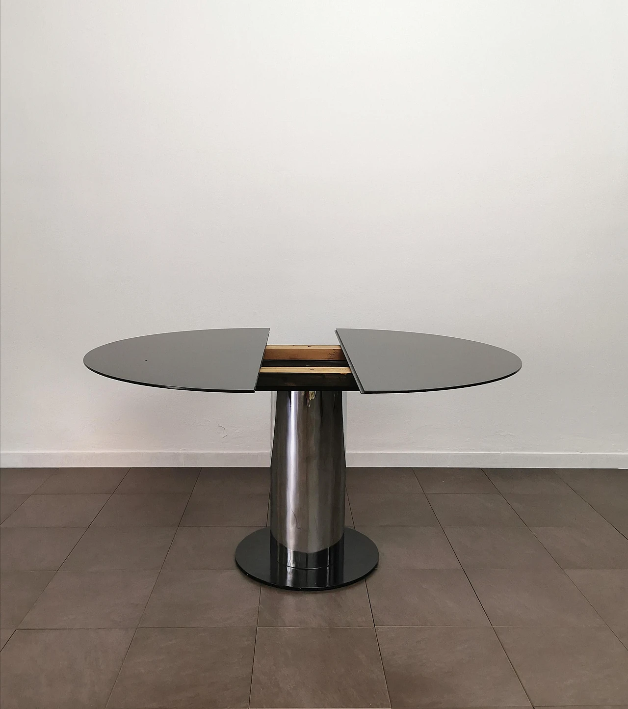 Metal and black enameled wood extendable table, 1970s 9