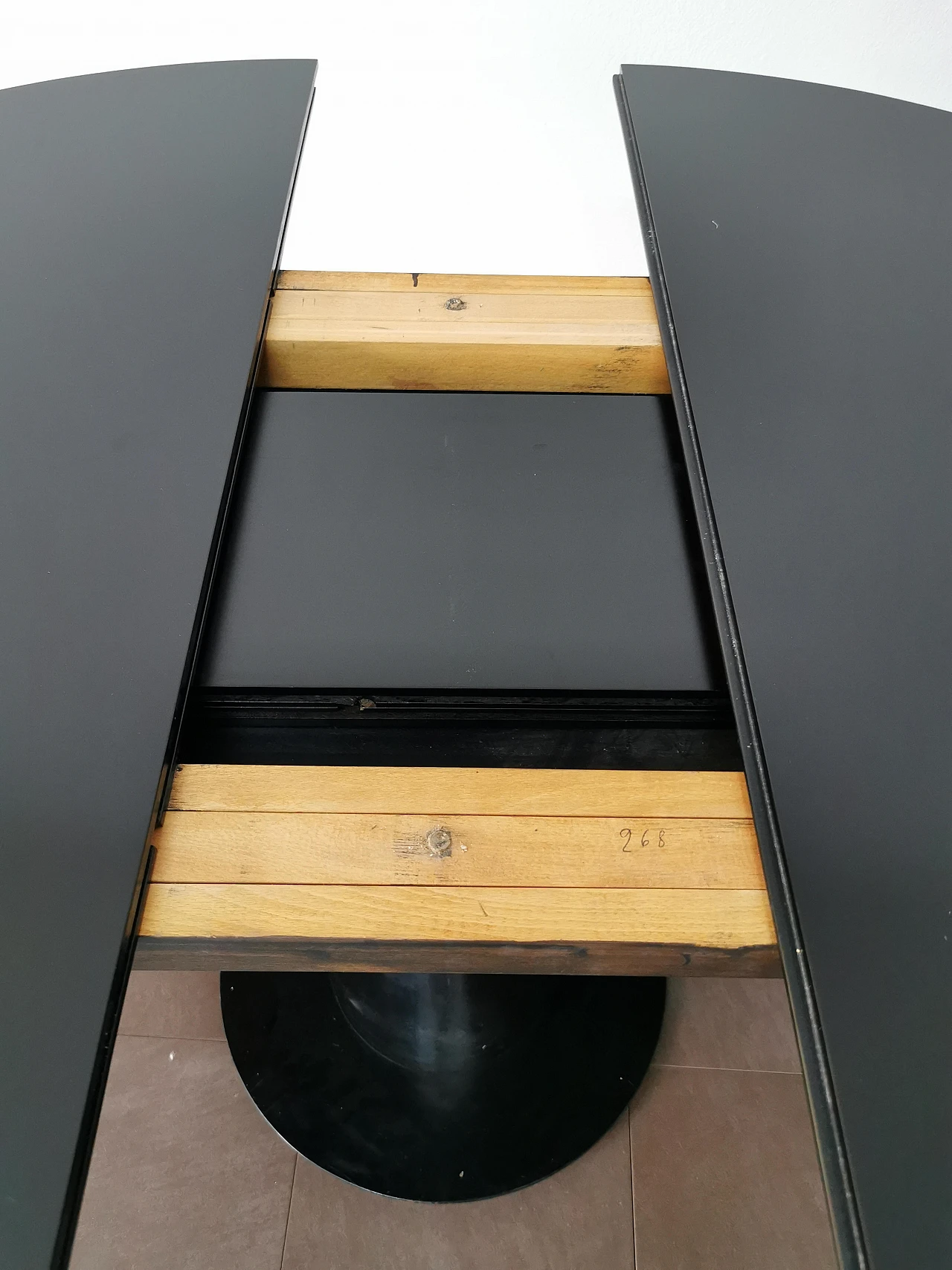 Metal and black enameled wood extendable table, 1970s 10