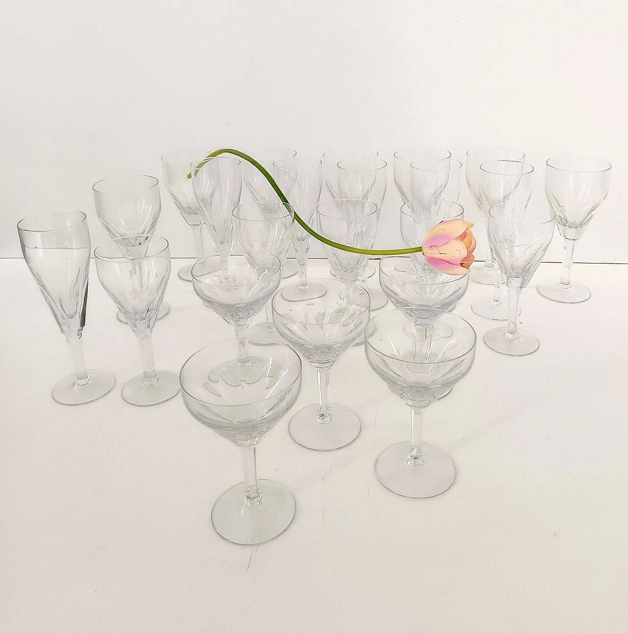 23 Crystal glasses attributed to Val Saint Lambert, 1960s 2