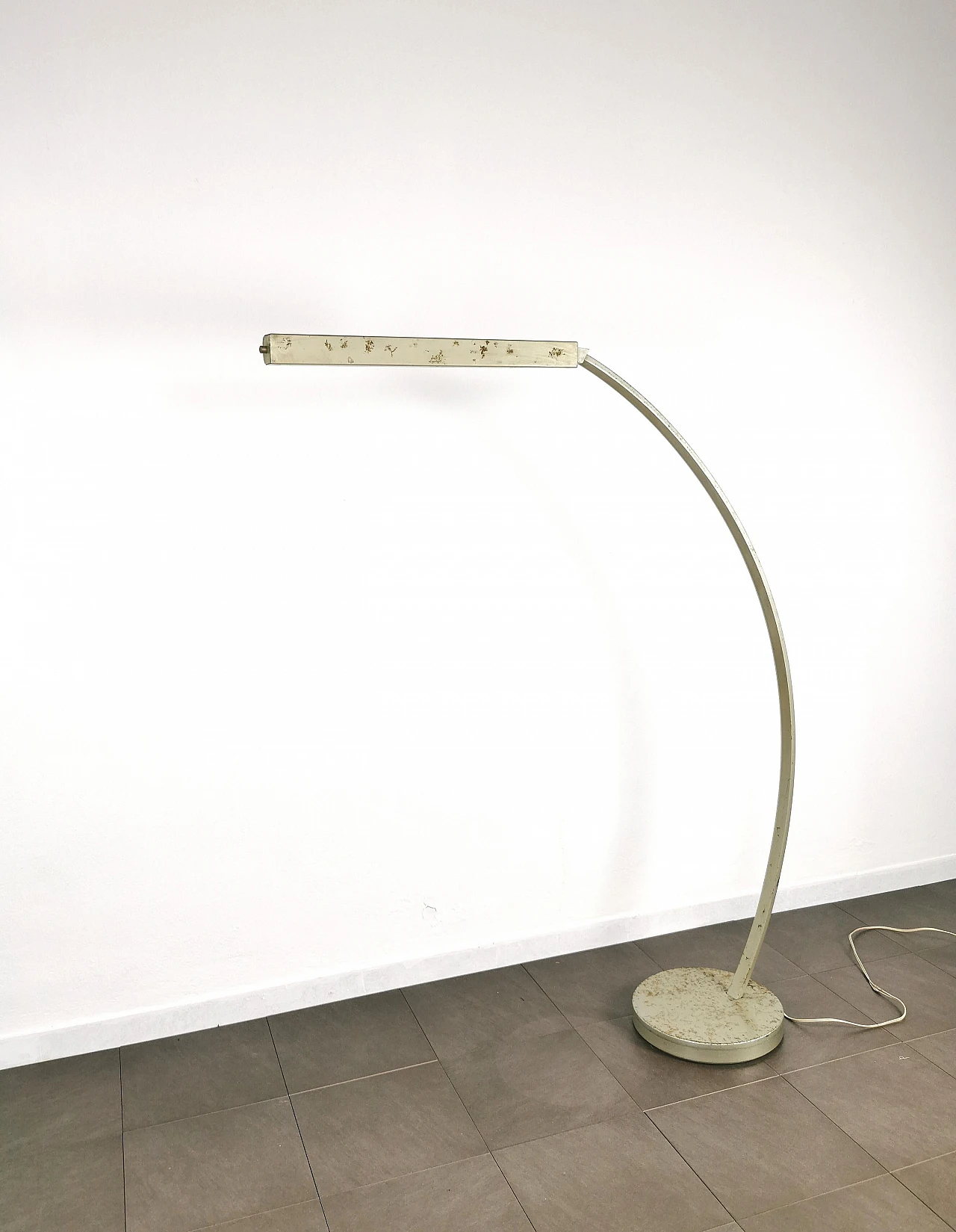 Gray metal arc floor lamp, 1960s 6