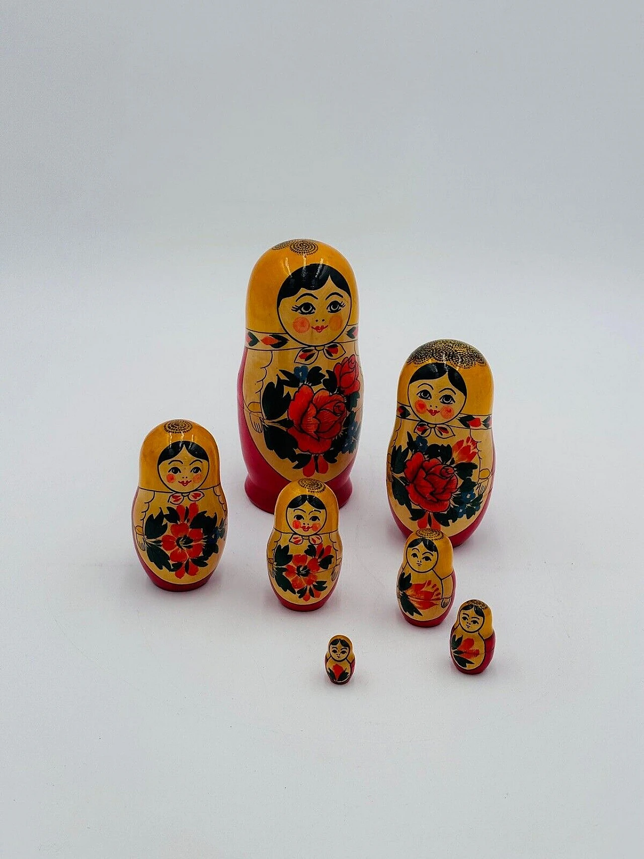 7 Matryoshka dolls in painted wood, 1980s 3