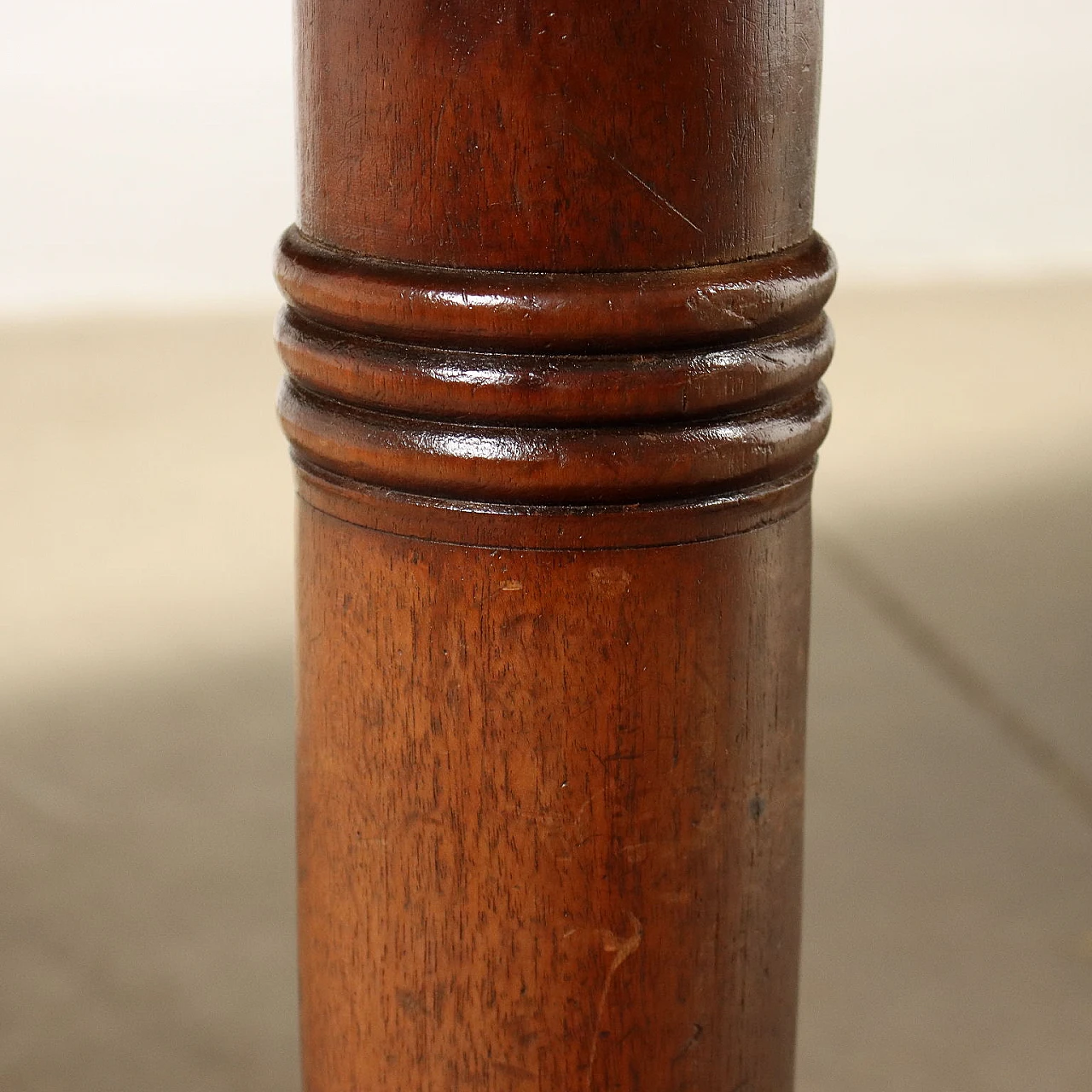 Solid walnut table with turned legs, late 19th century 6