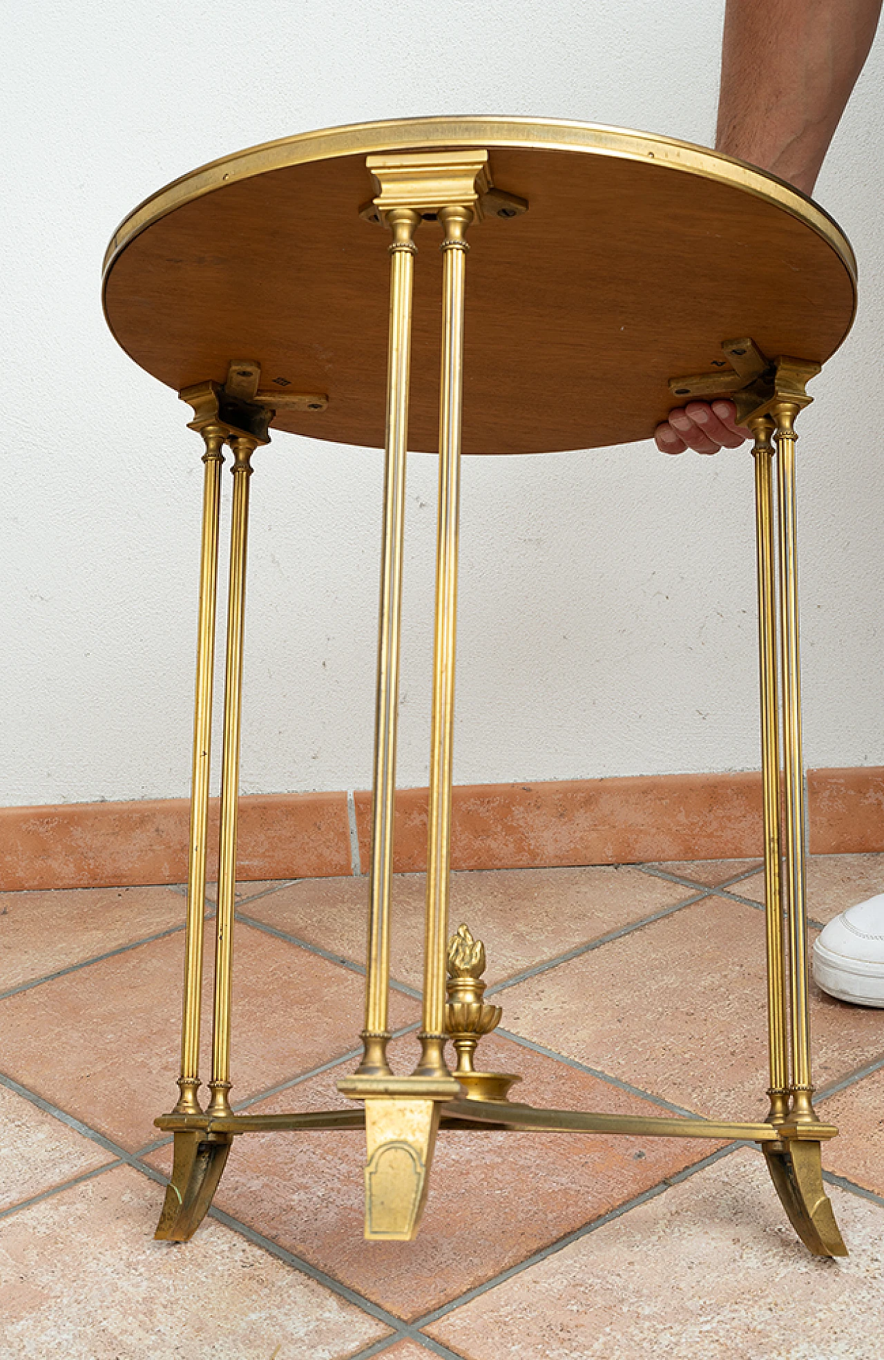 Napoleon III gilt bronze coffee table with mirrored top, 19th century 4