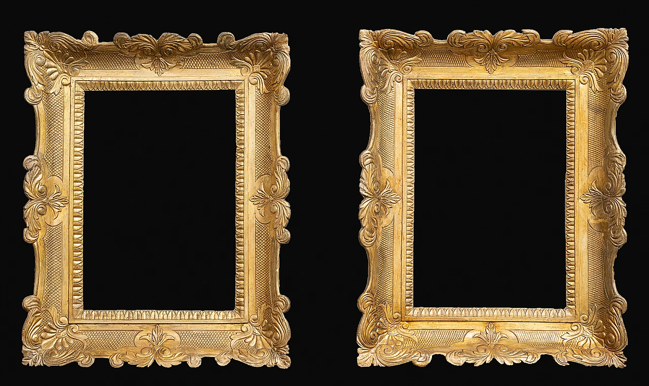 Pair of wooden glove Empire frames, 19th century 1