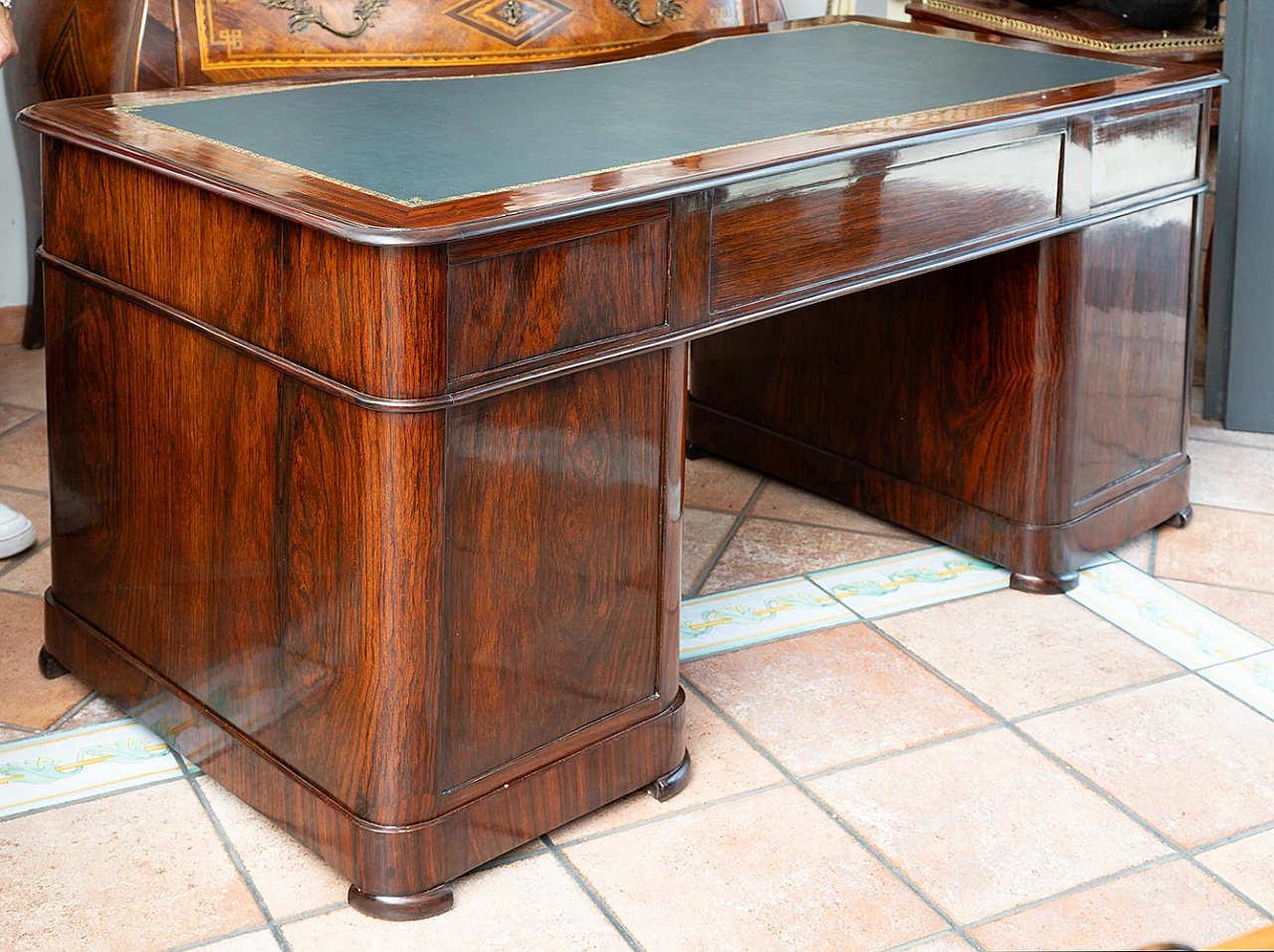 Louis Philippe Neapolitan exotic wood desk, 19th century 4