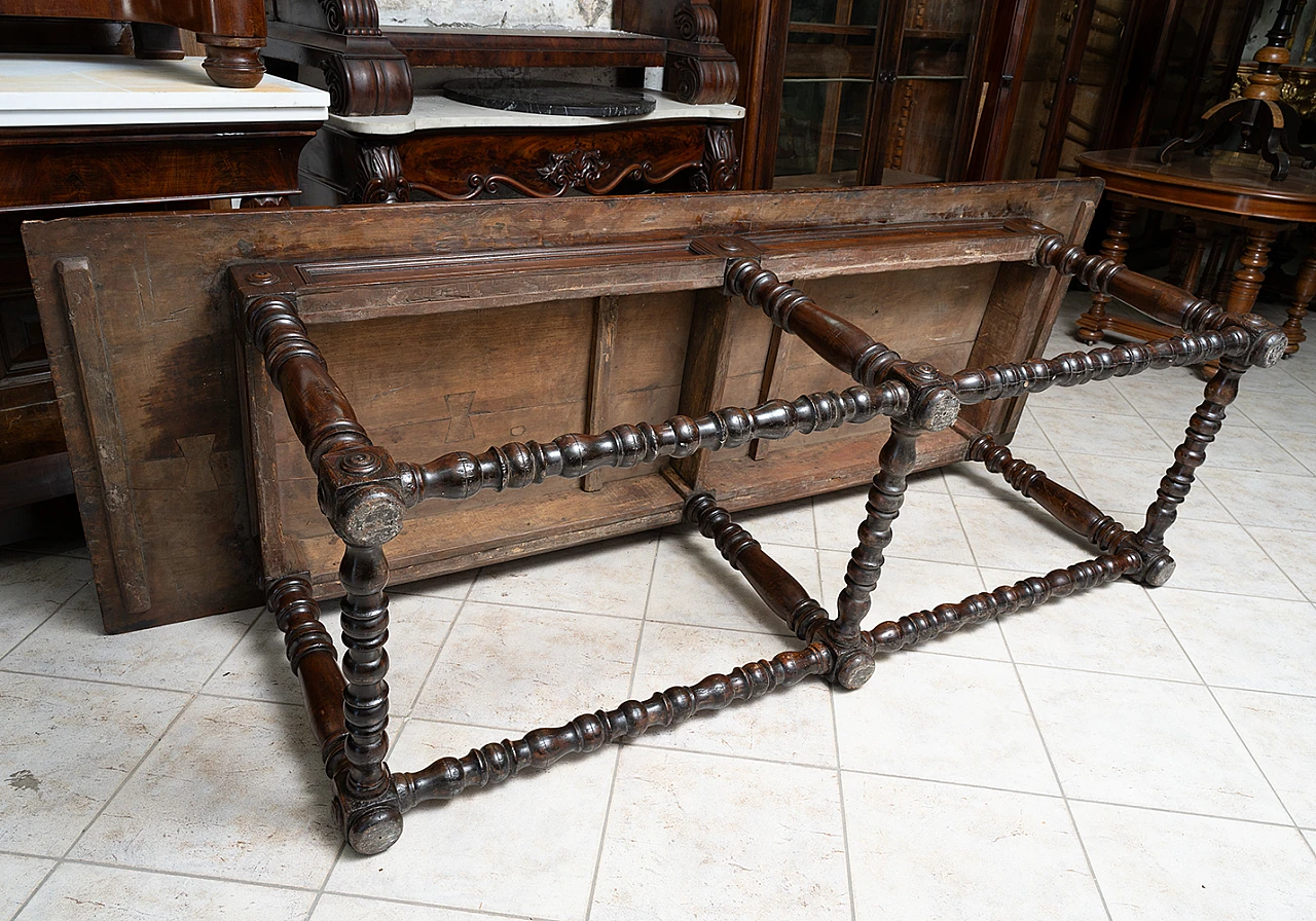 Tuscan solid walnut refectory table, 17th century 4