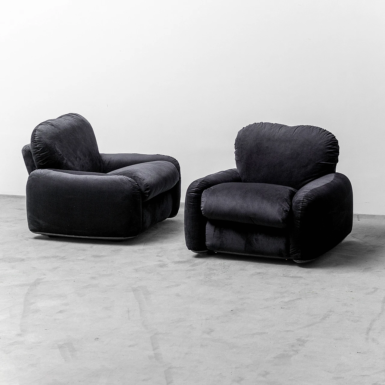 Pair of Piumotto armchairs by Arrigo Arrigoni for Busnelli, 1970s 1