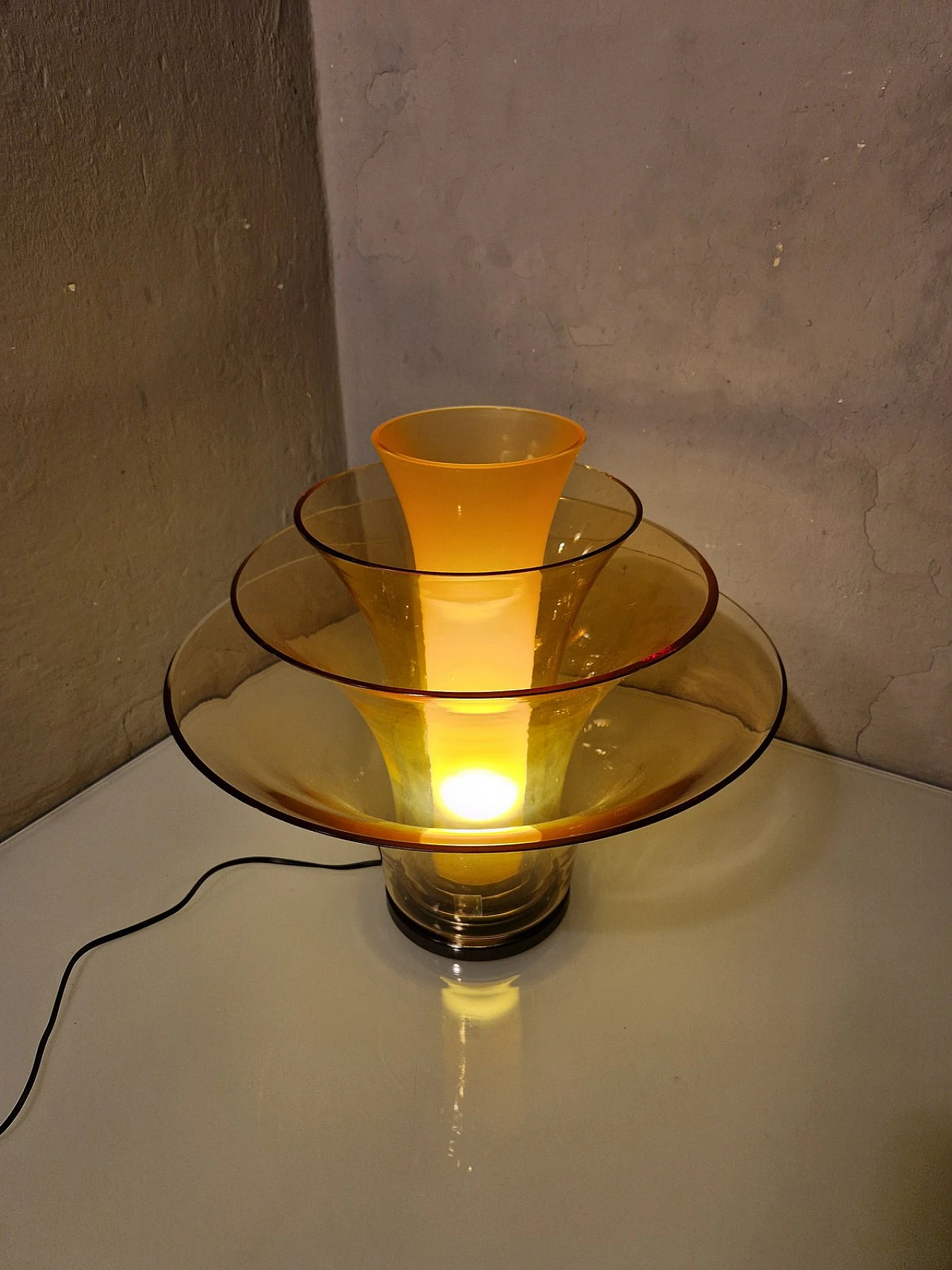 Lampada da tavolo Petal con 4 vetri gialli di Murano, anni 2000 1