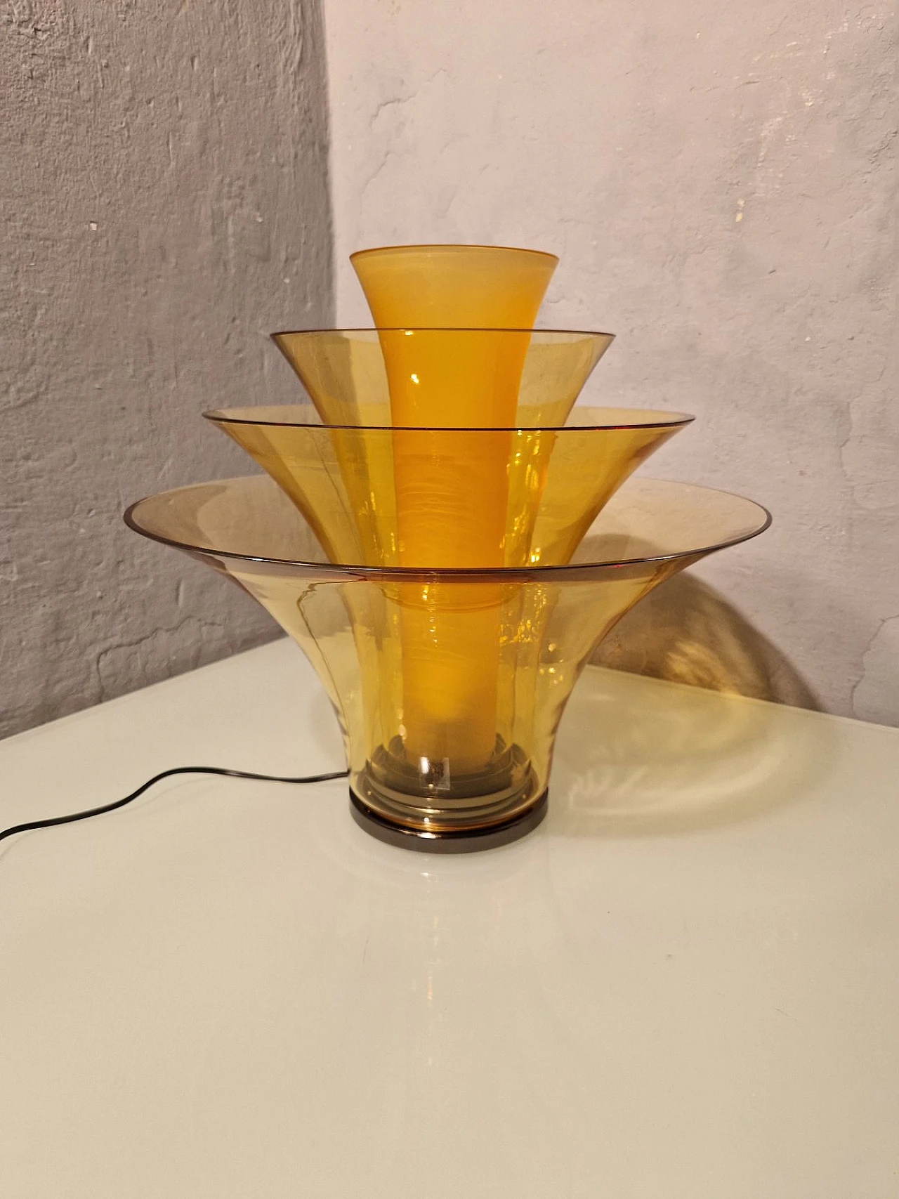 Lampada da tavolo Petal con 4 vetri gialli di Murano, anni 2000 2