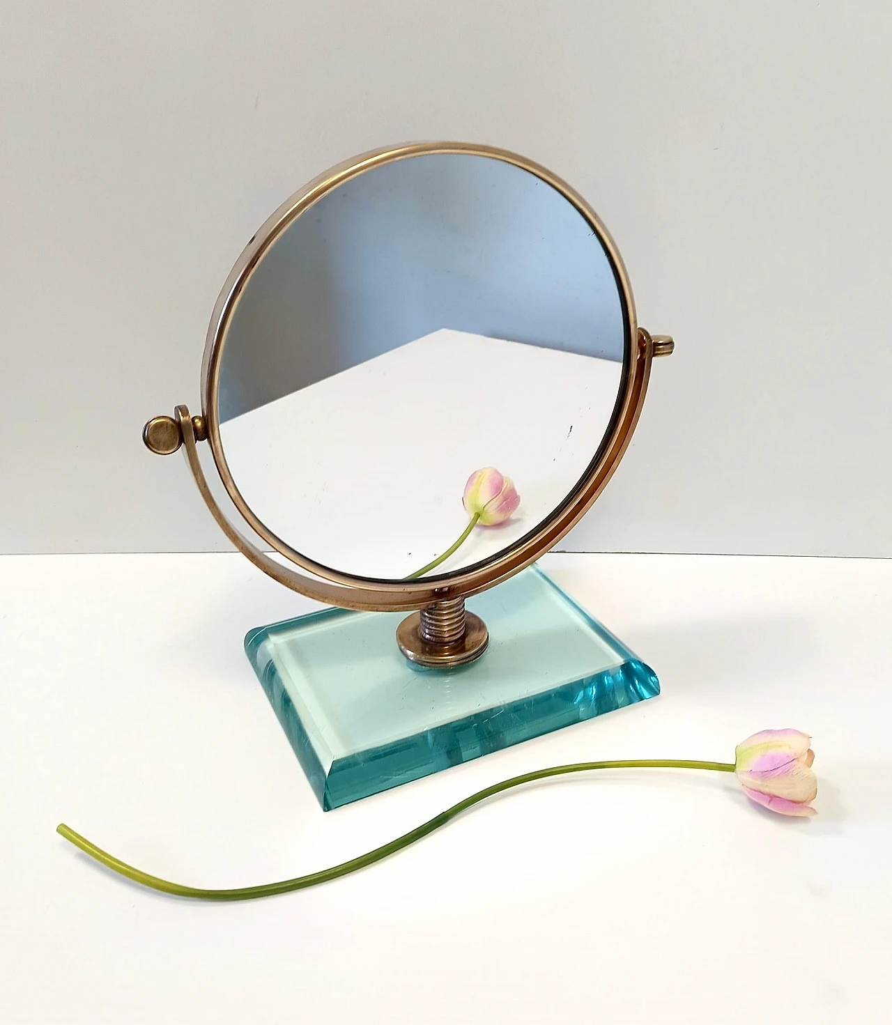 Brass & glass mirror by Gio Ponti attributed to Fontana Arte, 1940s 3