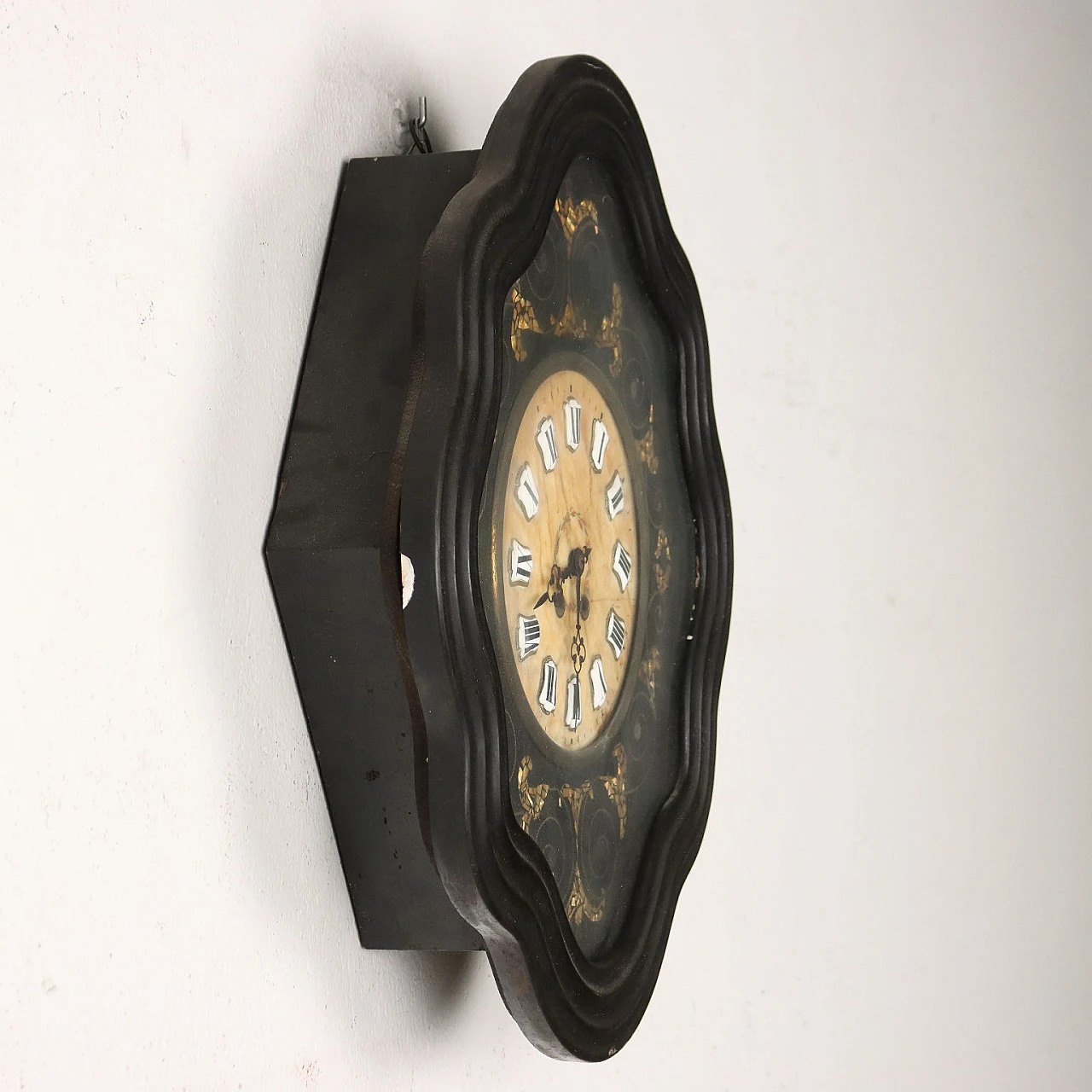 Ox-eye wall pendulum clock in inlaid wood & alabaster, 19th century 3