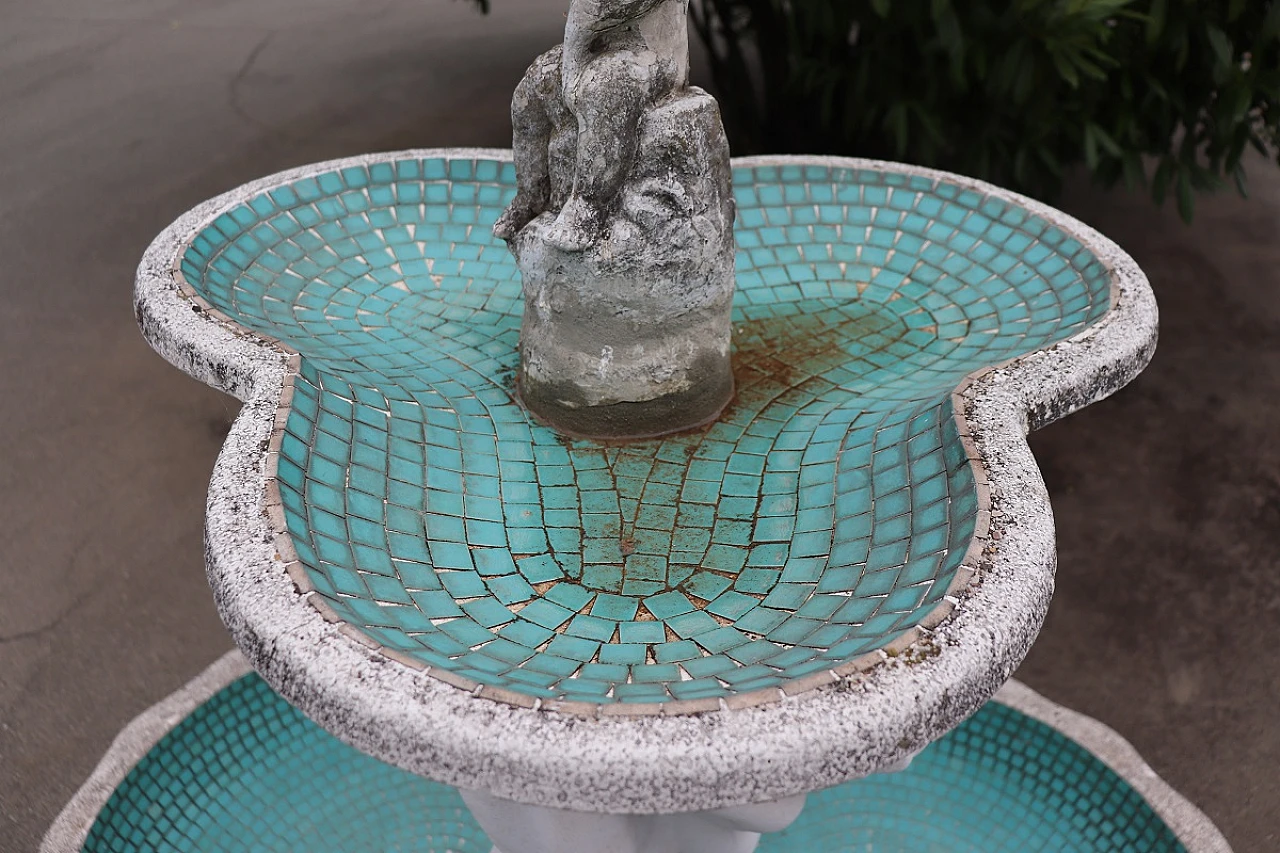 Neoclassical style garden fountain, early 20th century 7