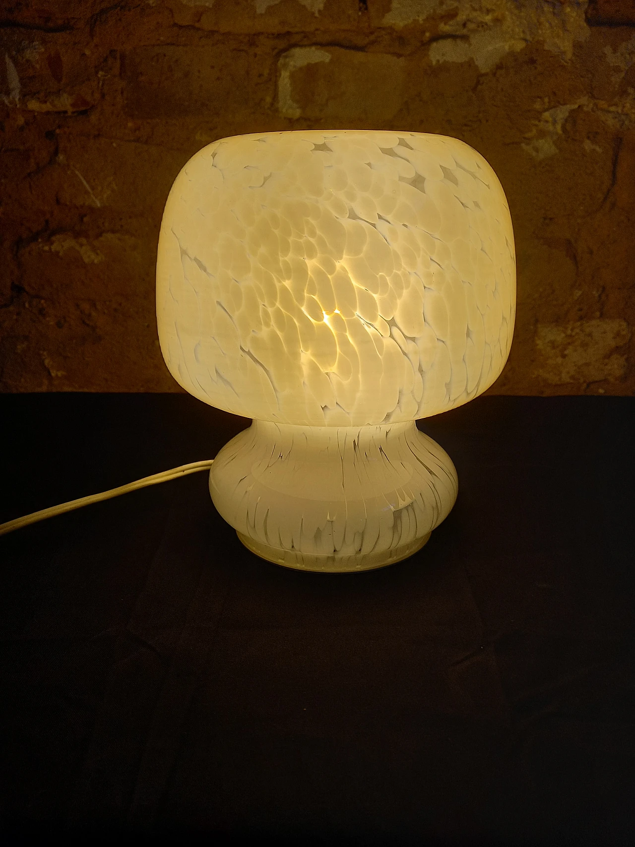 Lampada da tavolo in vetro, anni '70 3