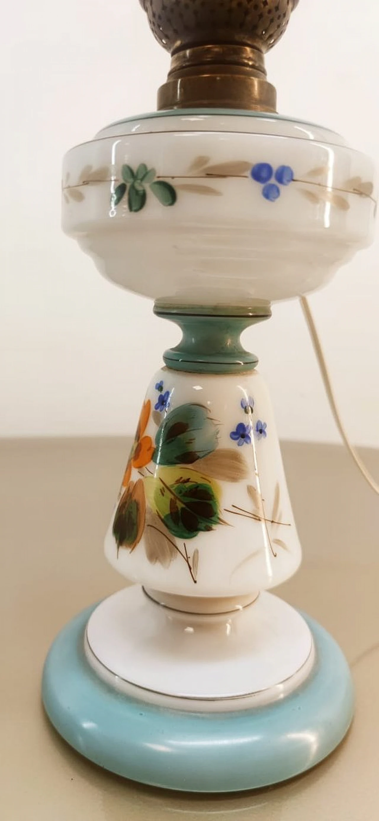 Spherical table lamp in glass with floral motifs & brass, 1950s 10