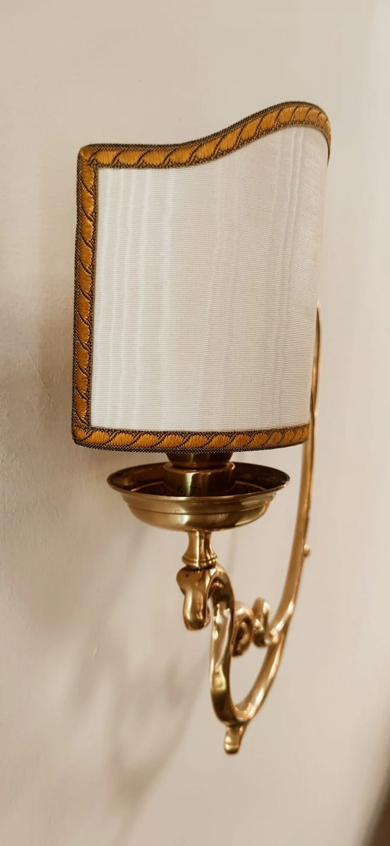 Right-hand brass wall lamp with fan, 1980s 6