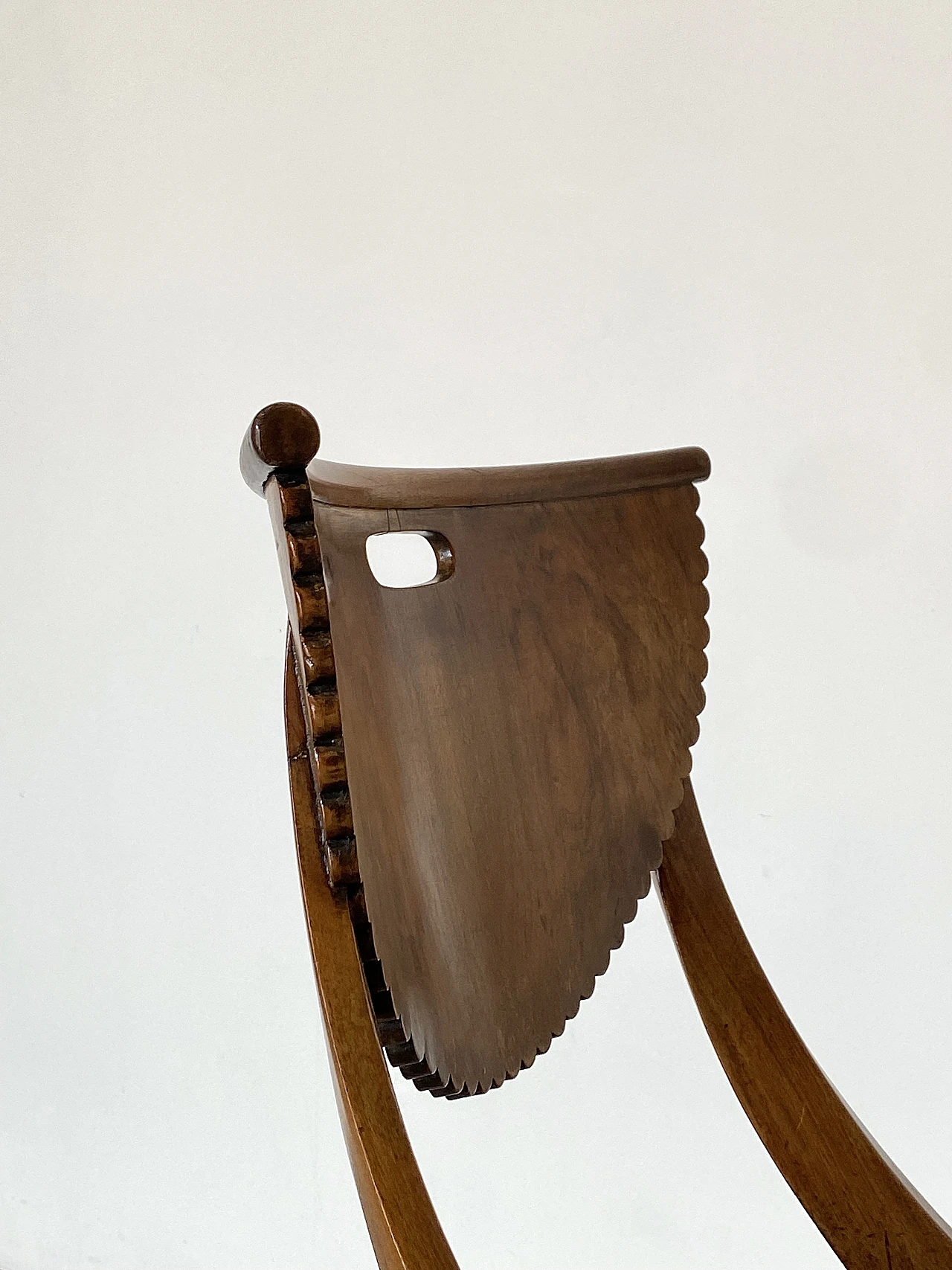 6 Walnut chairs, first half of the 19th century 18