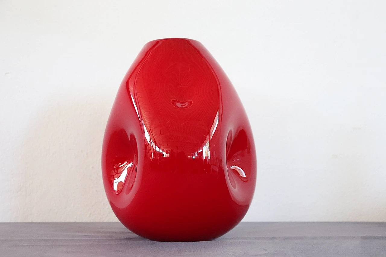 Incamiciato red Murano glass vase, 1970s 8