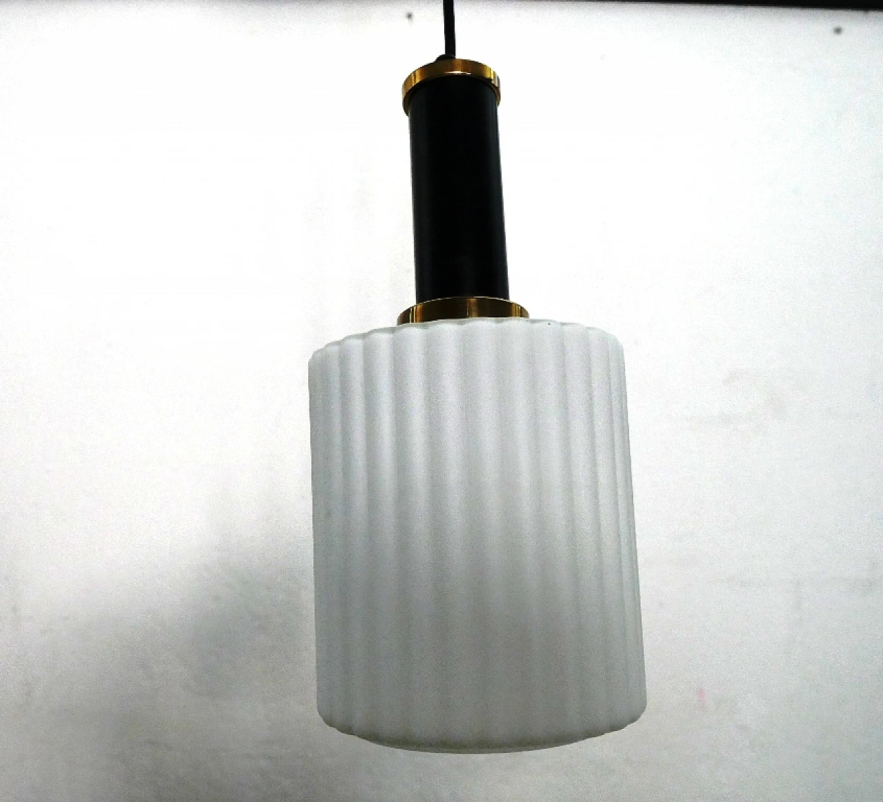 Three-light pendant chandelier, 1970s 6