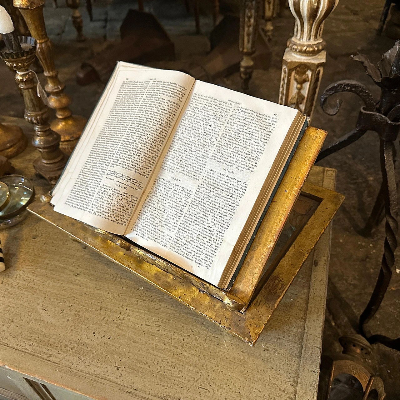 Baroque style book stand in hand-carved gilded wood, 1850s 3