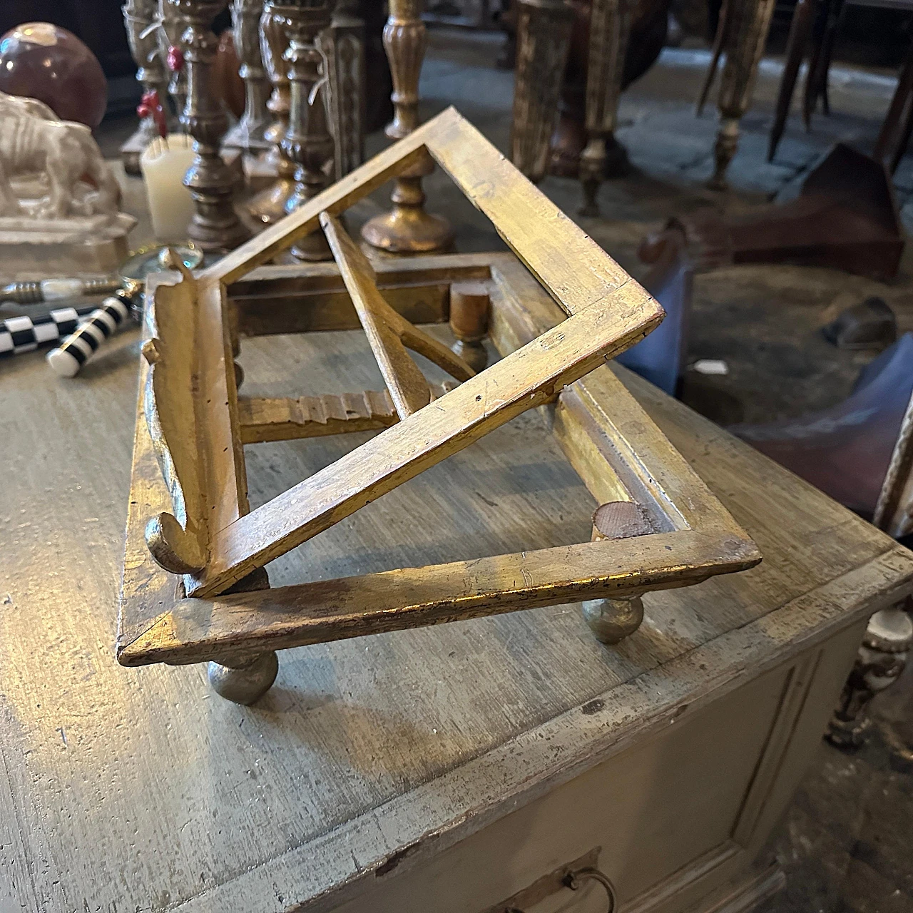 Baroque style book stand in hand-carved gilded wood, 1850s 9