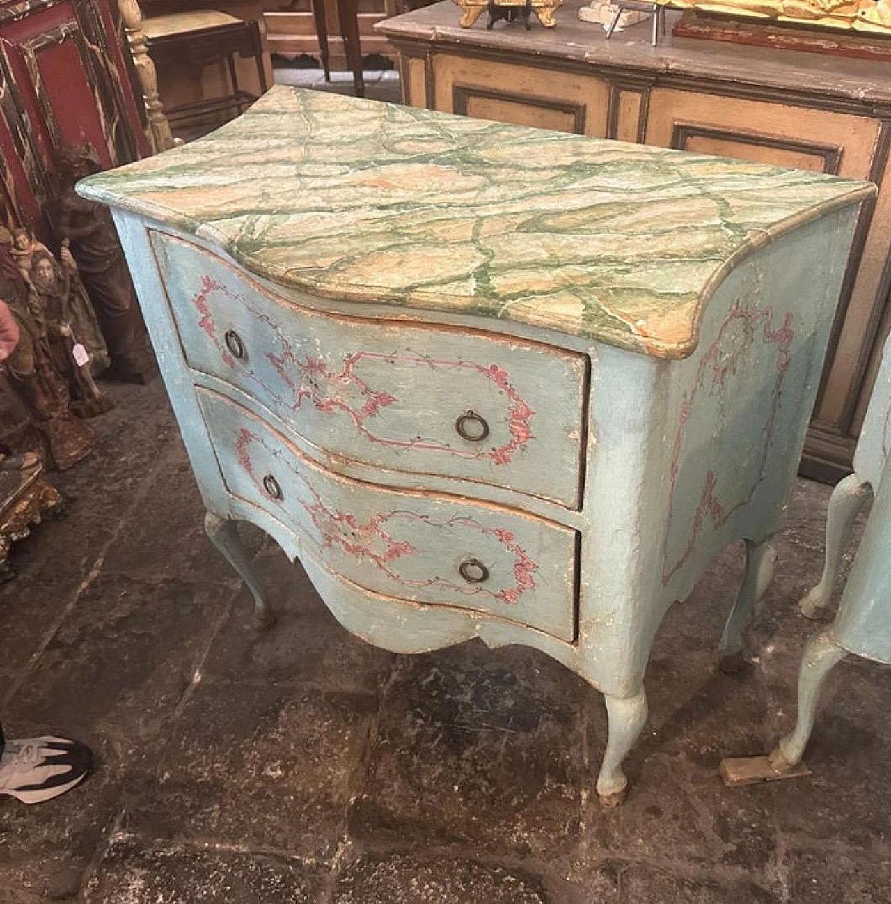 Louis XV style lacquered wood dresser with floral motifs, 19th century 6