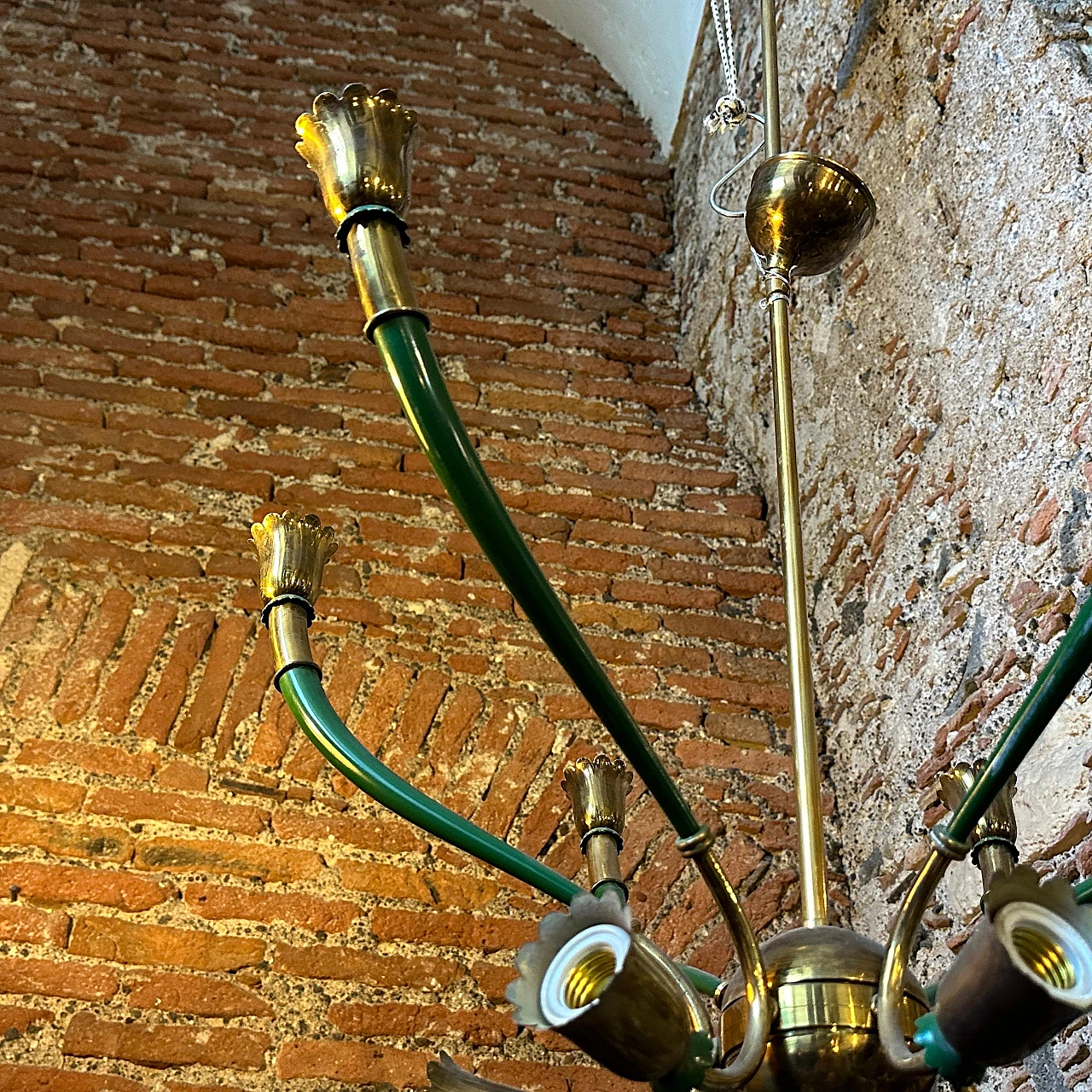 Lampadario in metallo verde e ottone in stile Stilnovo, anni '60 4