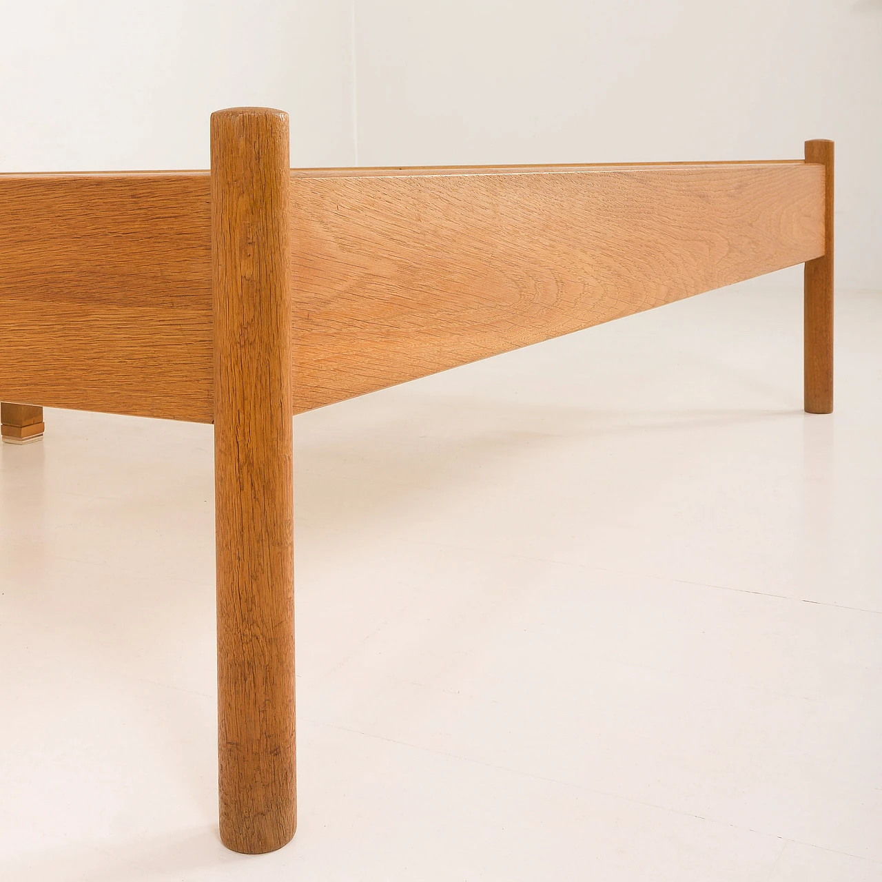 Letto matrimoniale di Hans J. Wegner per Ry Møbler, anni '70 12