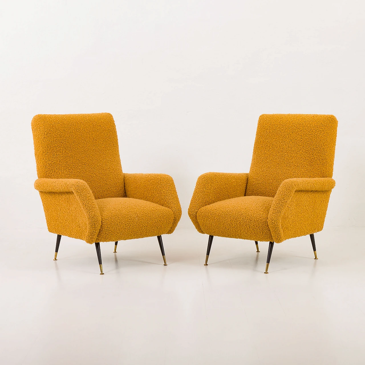 Pair of armchairs attributed to Gigi Radice for Minotti, 1950s 1