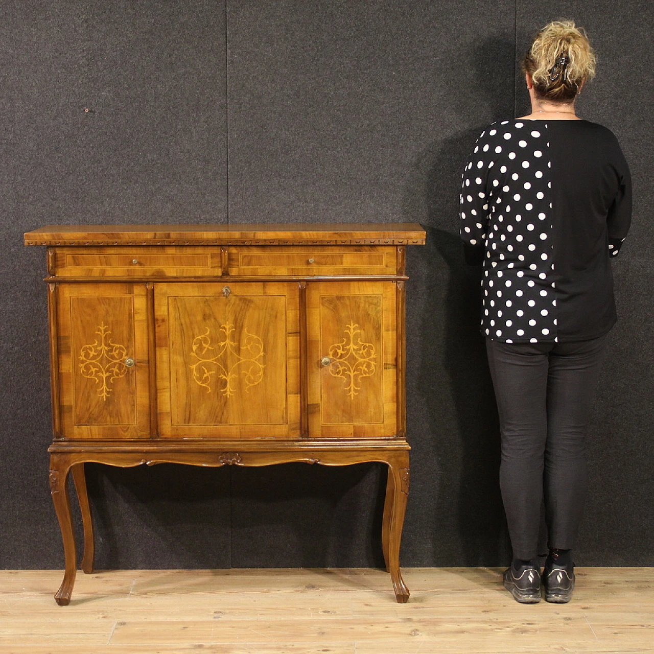 Venetian inlaid sideboard in walnut, maple and fruitwood, 1960s 3