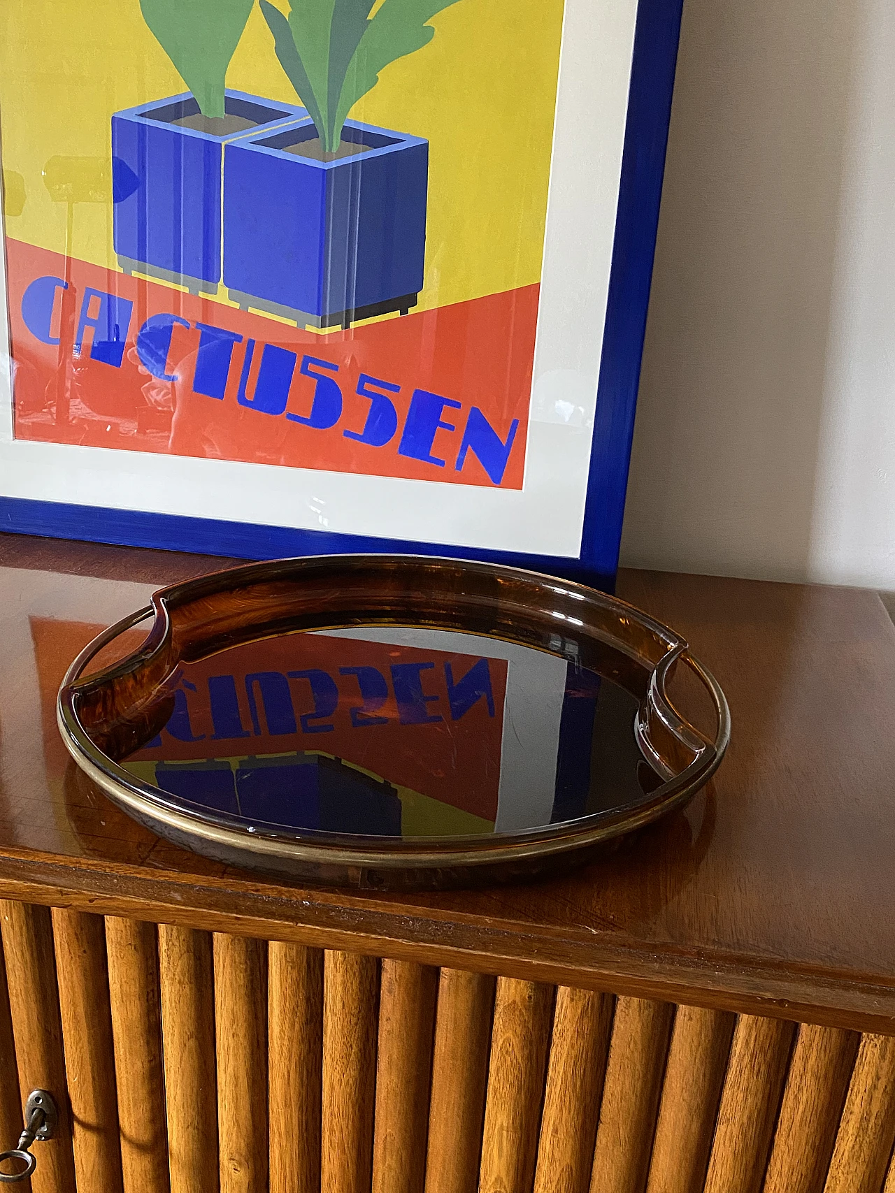 Brass and tortoiseshell lucite tray by Guzzini, 1970s 3