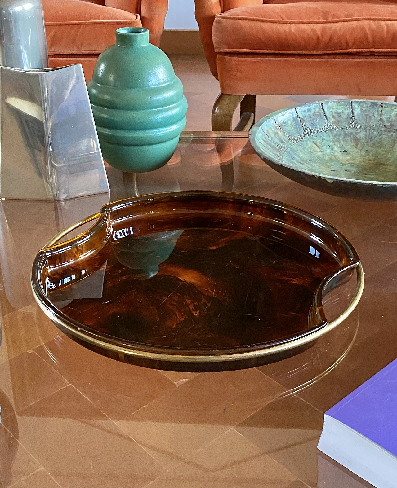 Brass and tortoiseshell lucite tray by Guzzini, 1970s 9